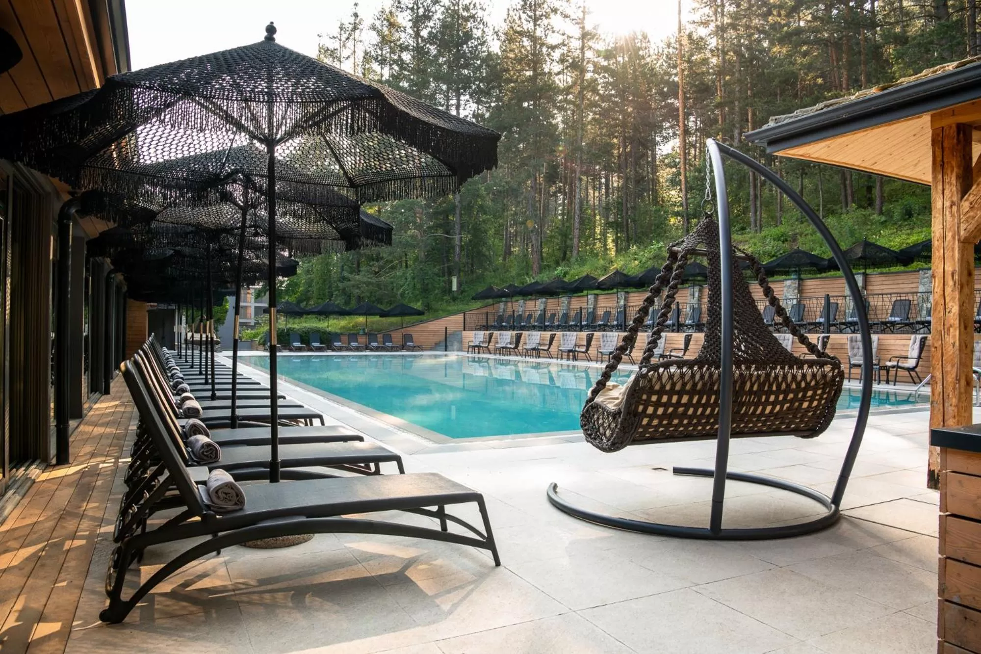 Swimming pool in Kashmir Wellness & SPA Hotel Adults Only