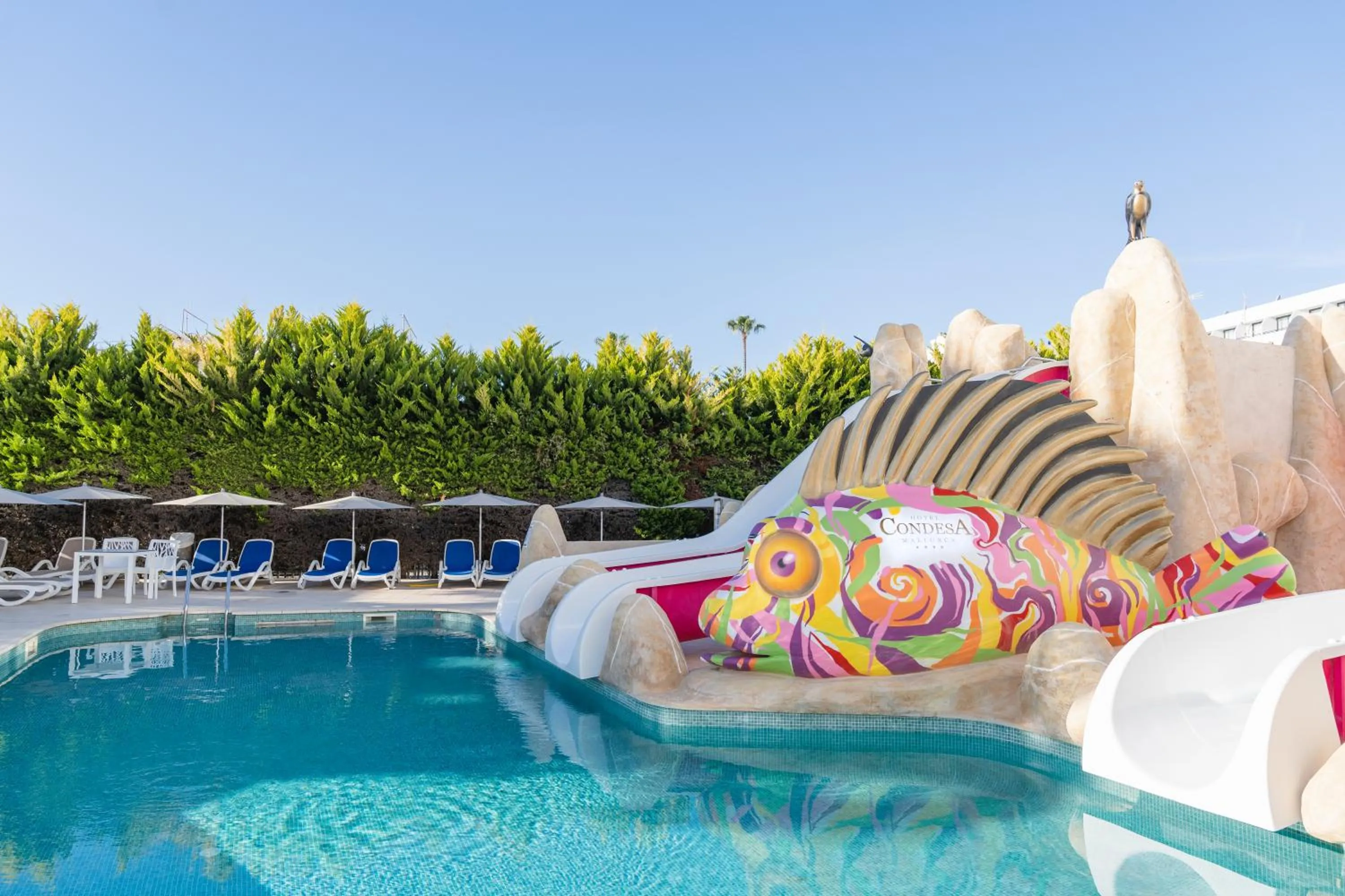 Swimming pool in Hotel Condesa