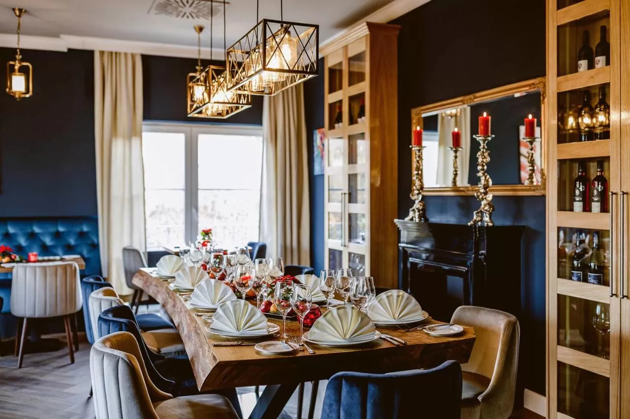 Restaurant/Places to Eat in Dreiklang Business & Spa Resort