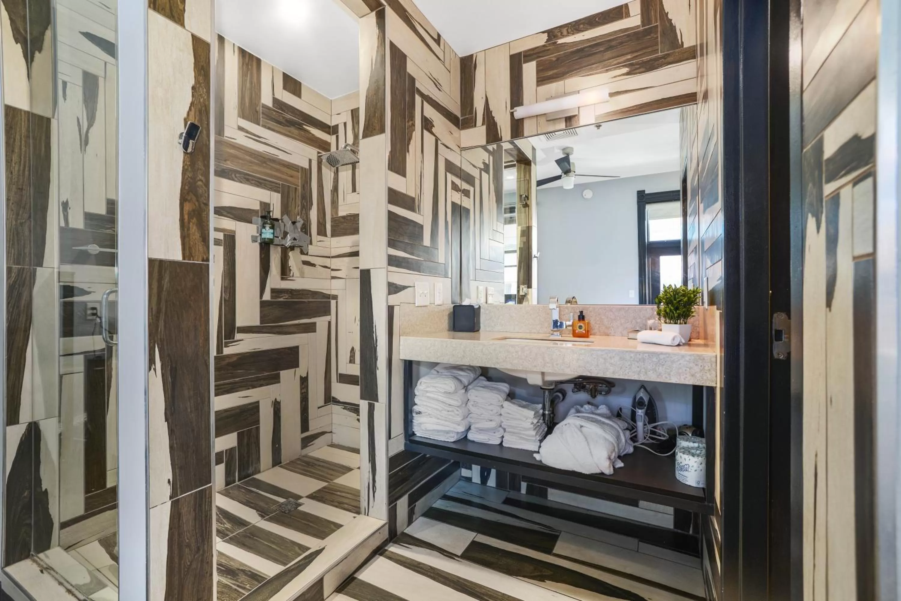 Bathroom in Good Hotels Downtown Denver