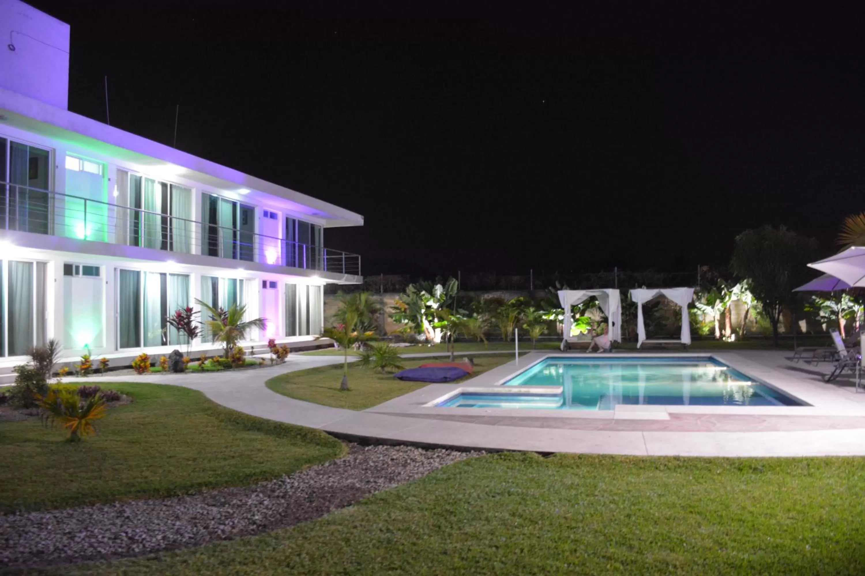 Pool view in Quinta Souffle