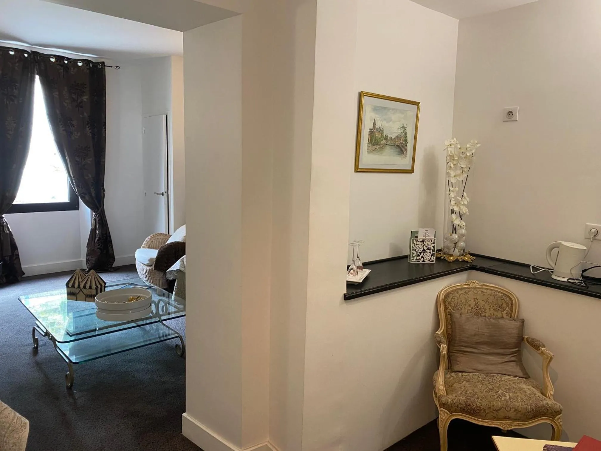 Living room in Logis Hôtel Restaurant du Parc