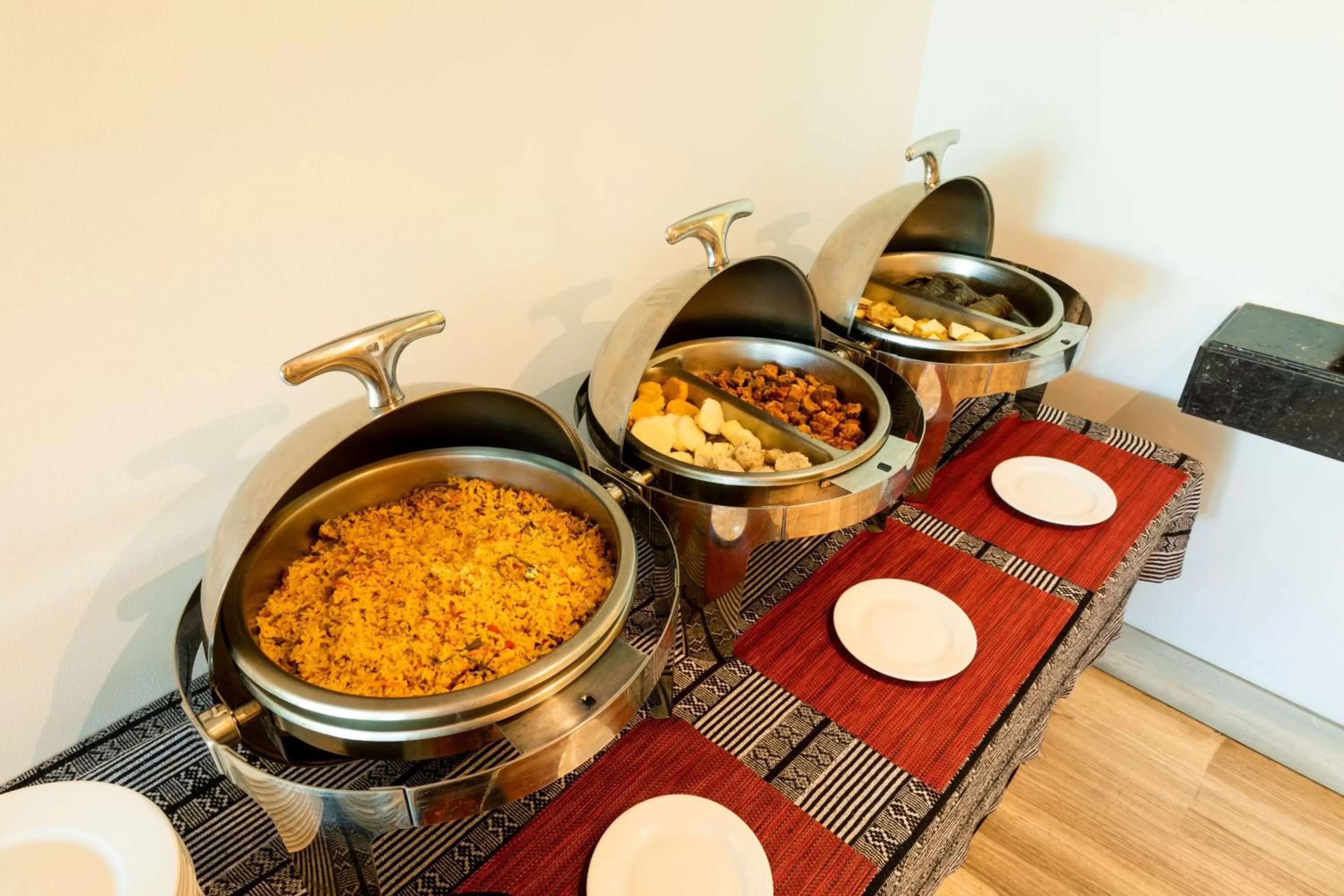 Dining area in Hilton Garden Inn Barranquilla