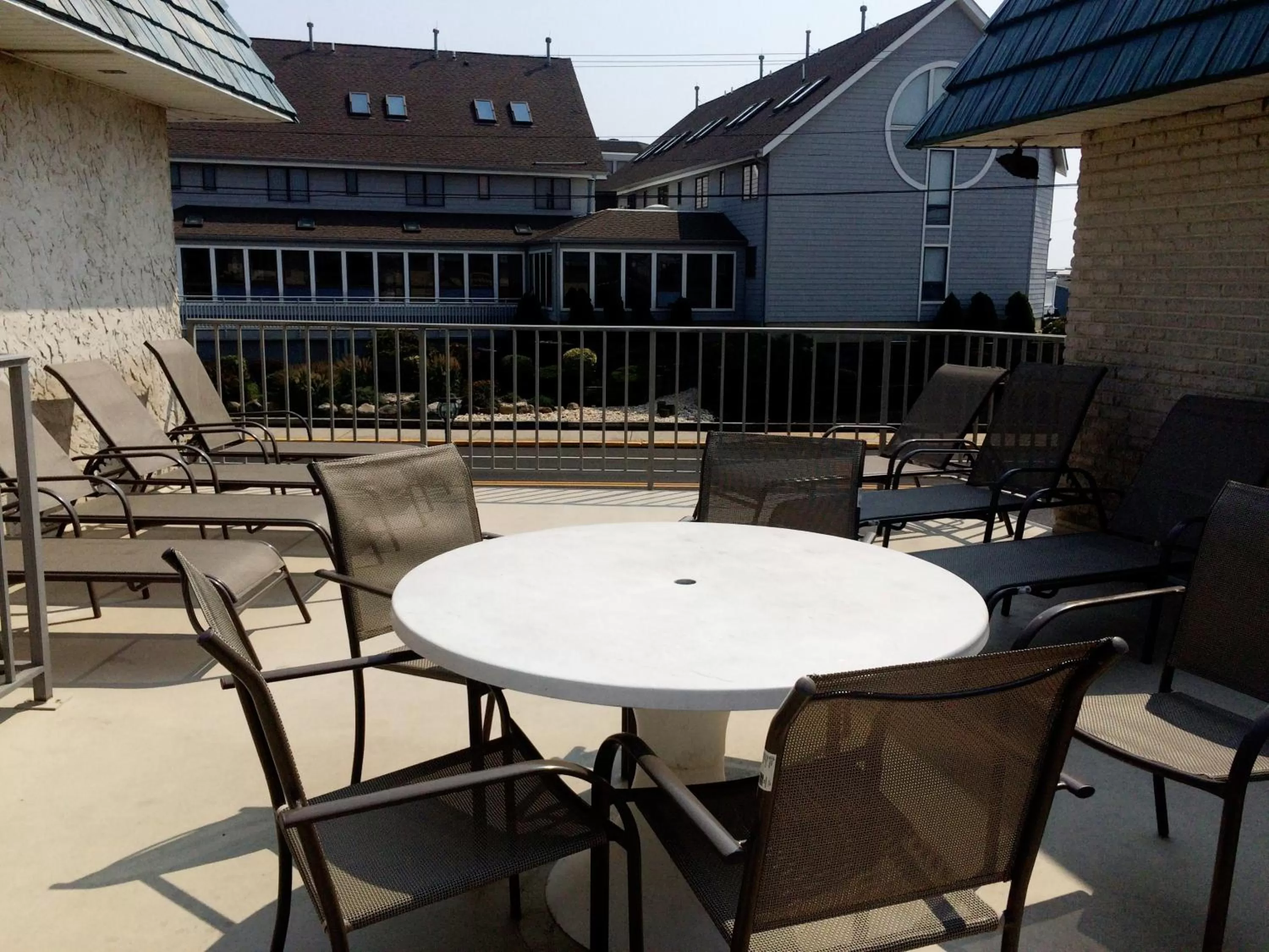 Balcony/Terrace in Sand Pebble Motor Lodge