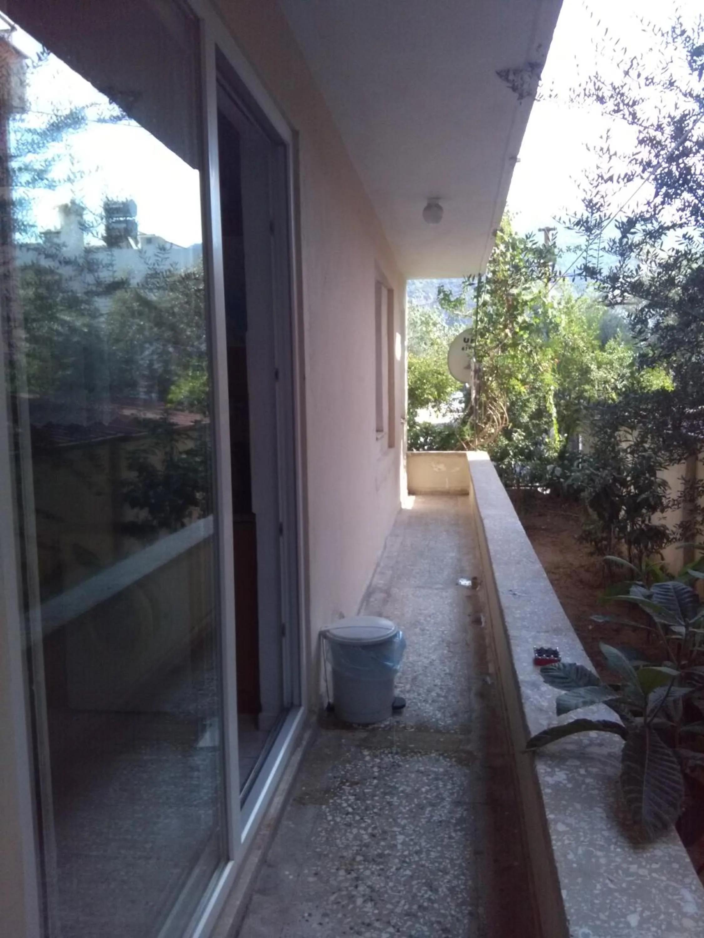 Balcony/Terrace in HZD Apartments Hostel