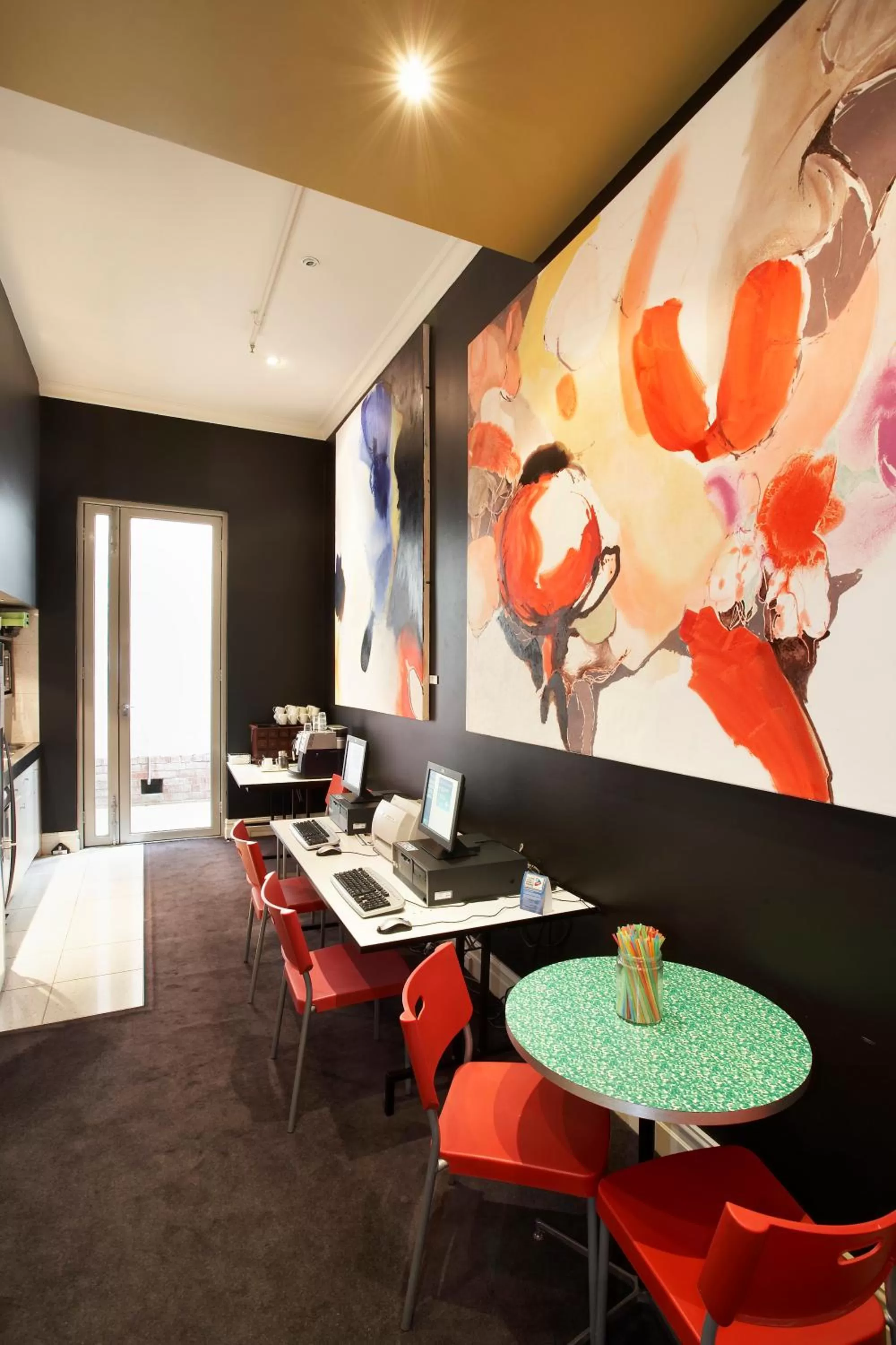 Business facilities in Tolarno Hotel