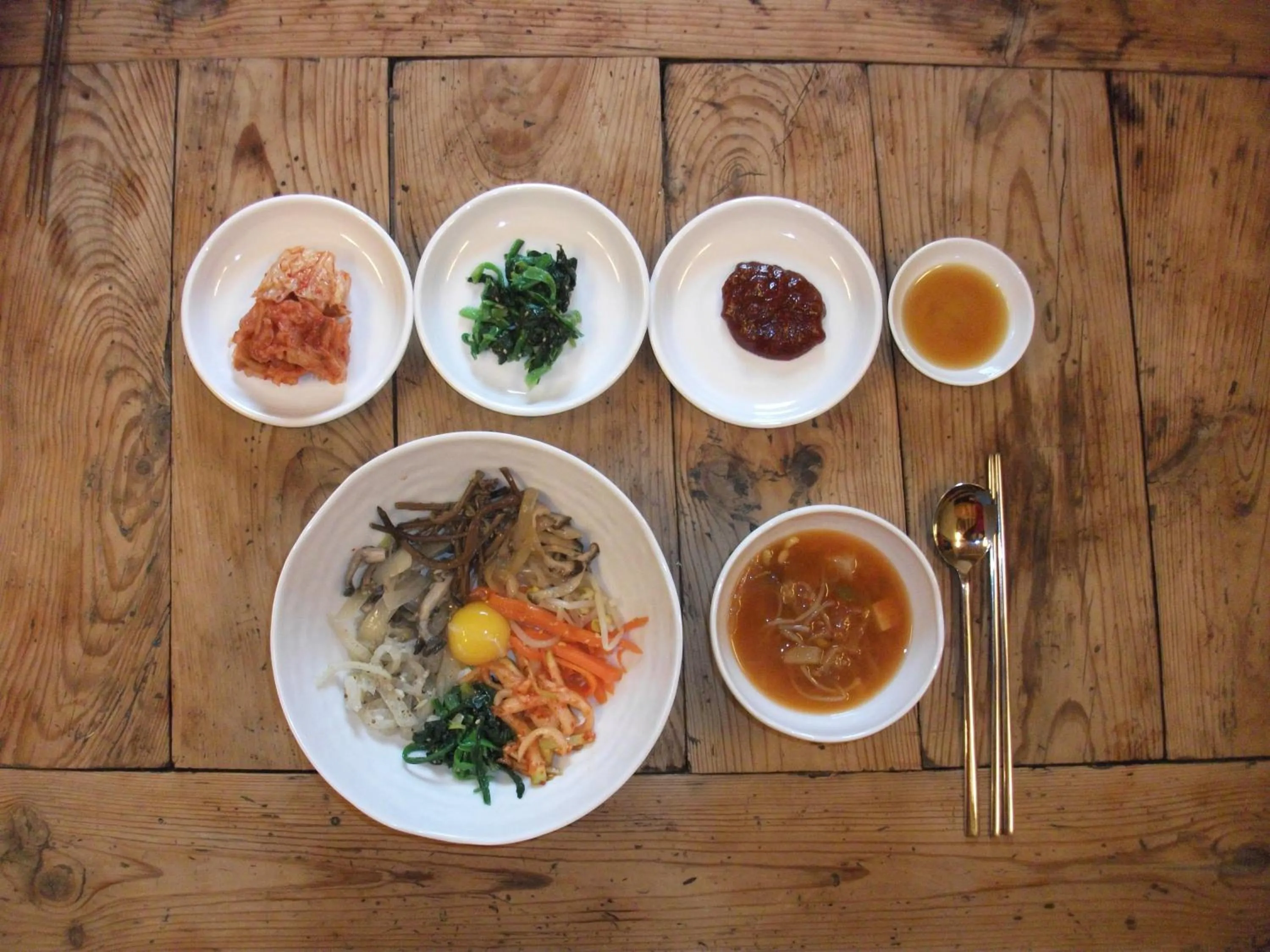 Food and drinks in Bukchon Sosunjae Guesthouse