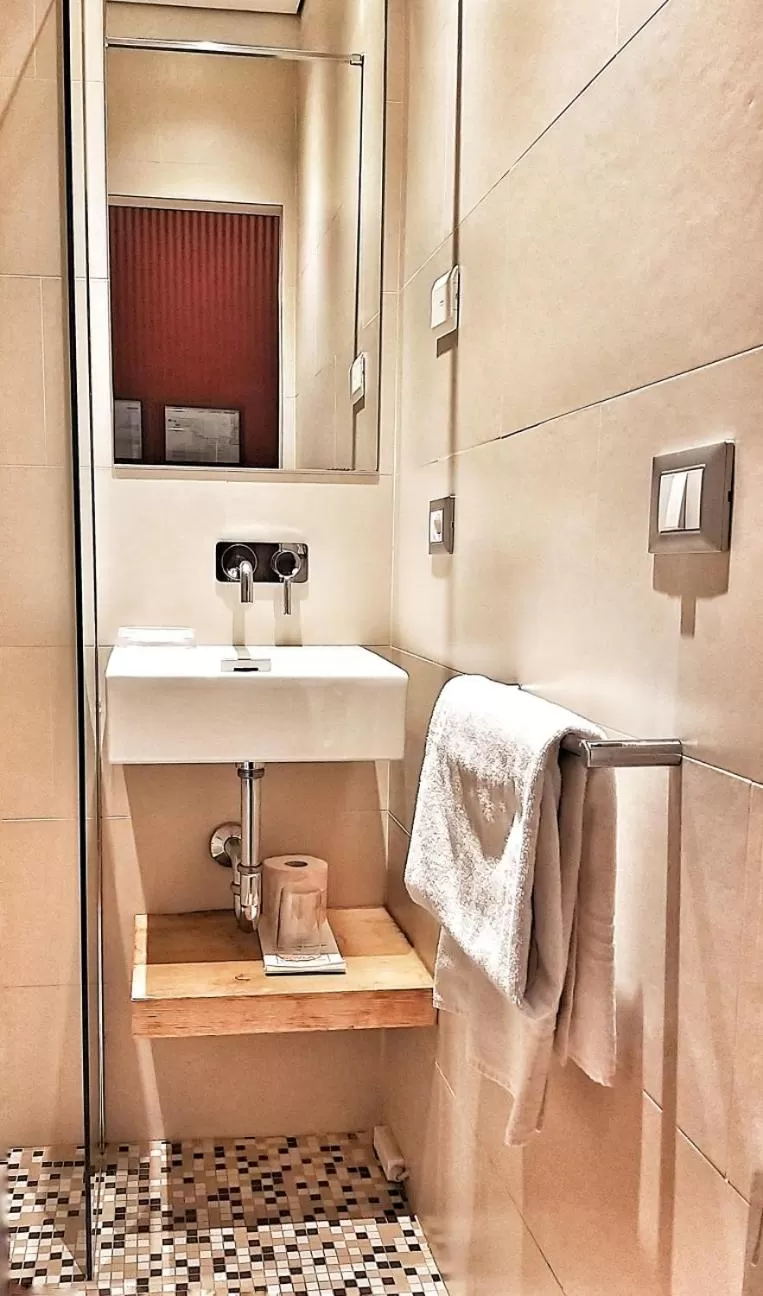 Bathroom in Hotel Nazionale