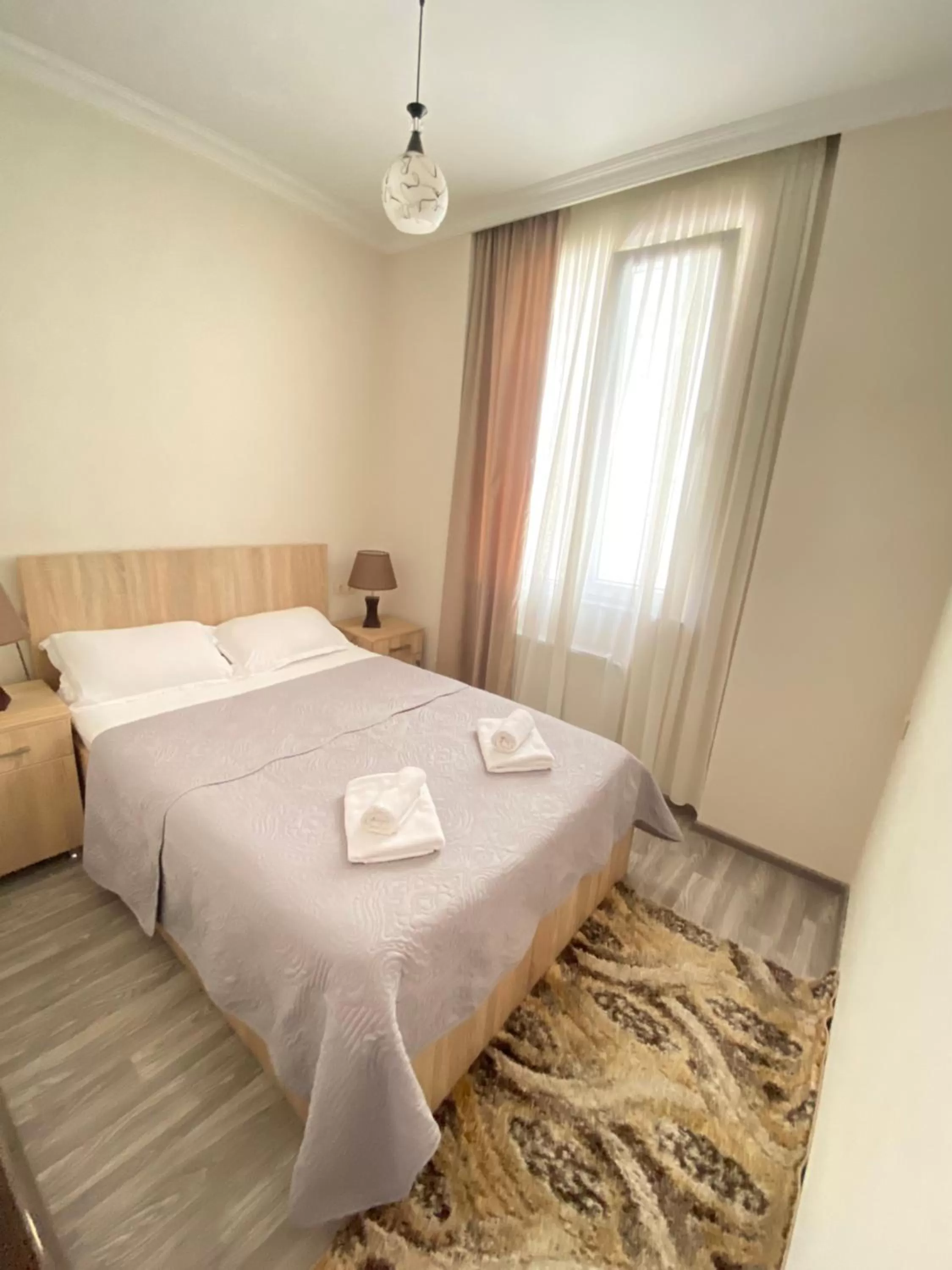 Bed in Hotel Garanti