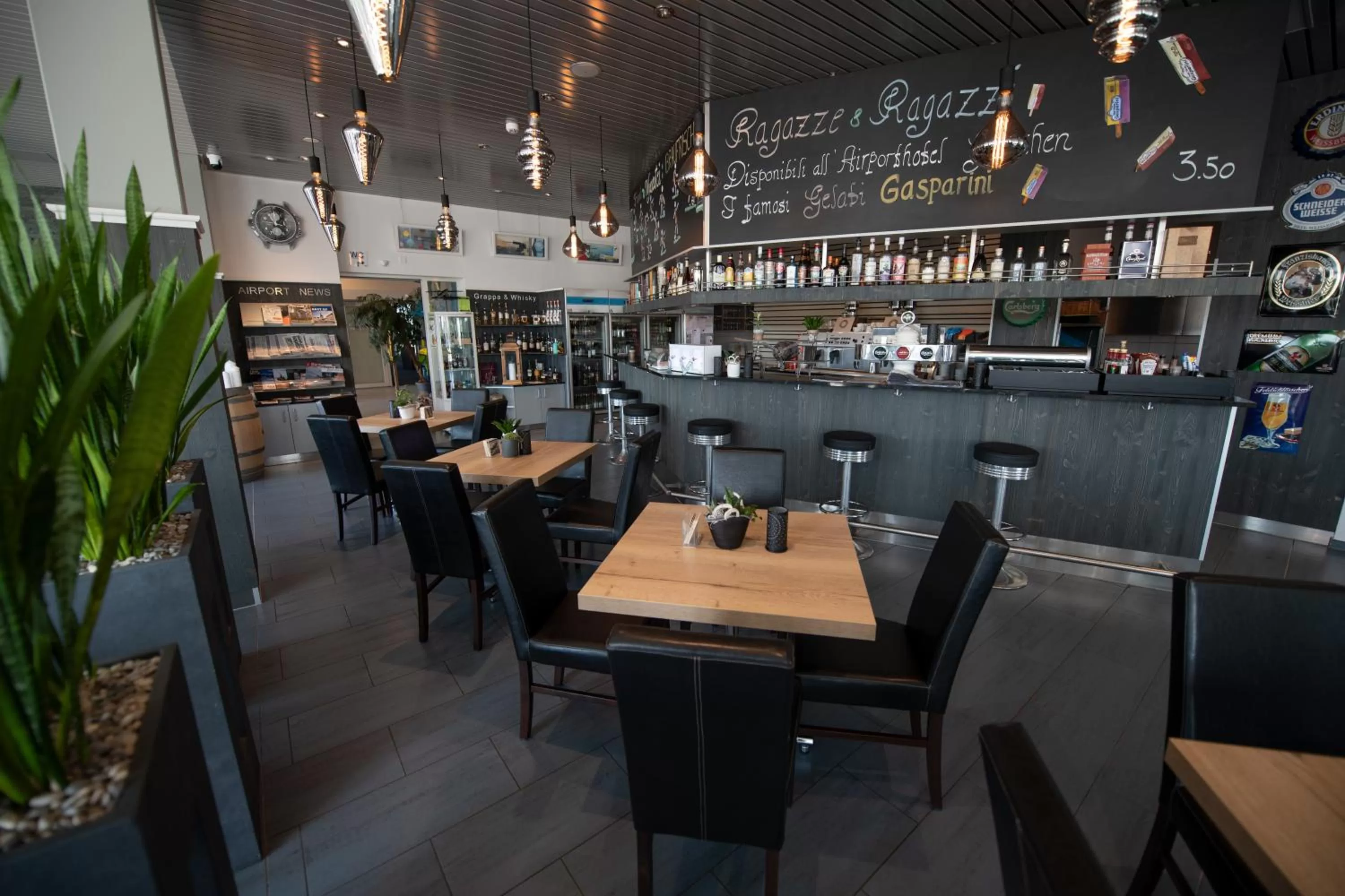 Restaurant/places to eat in Airporthotel Grenchen