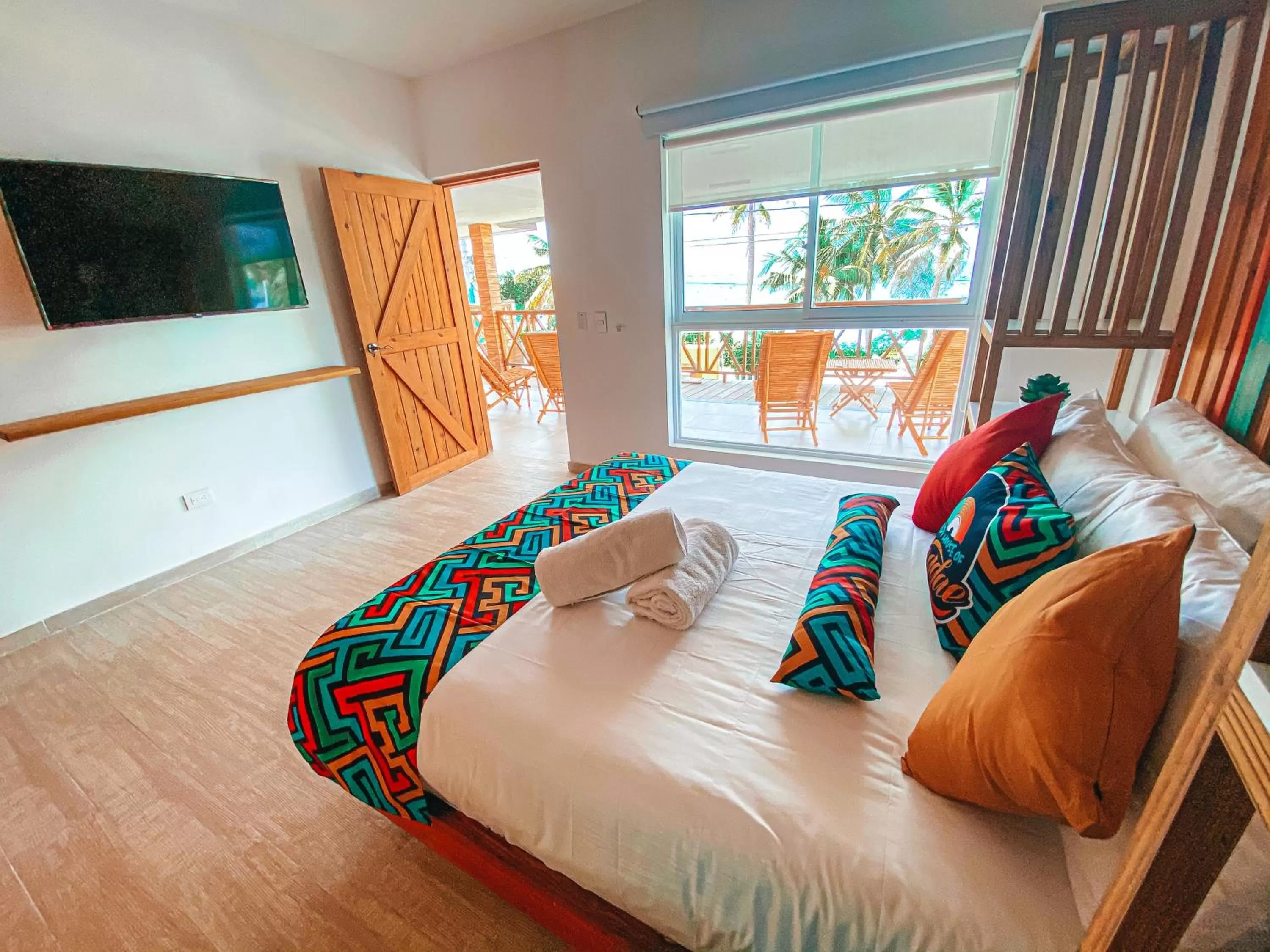 Bedroom, Bed in In Di House of Reggae Boutique