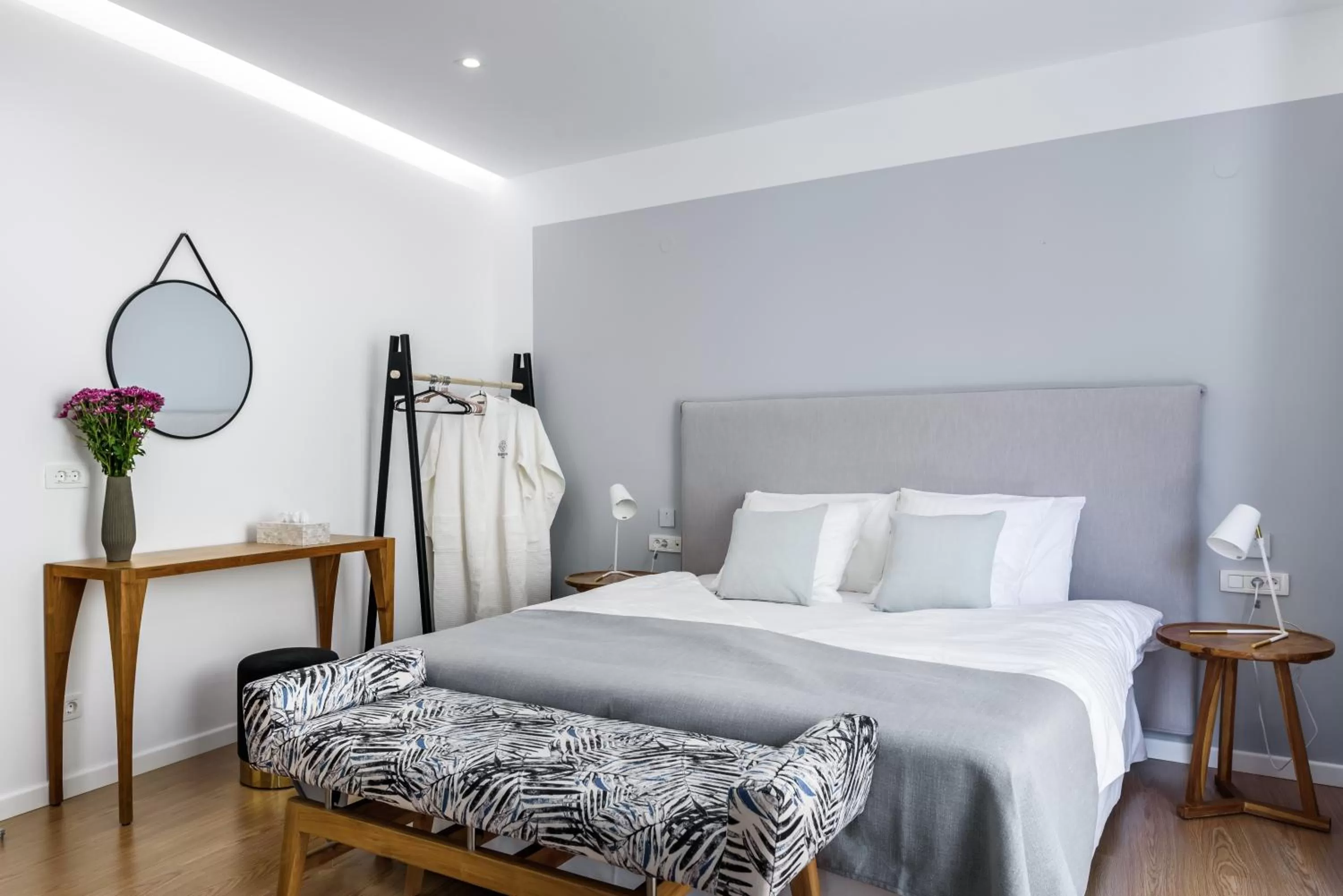 Photo of the whole room, Bed in Balance Hotel