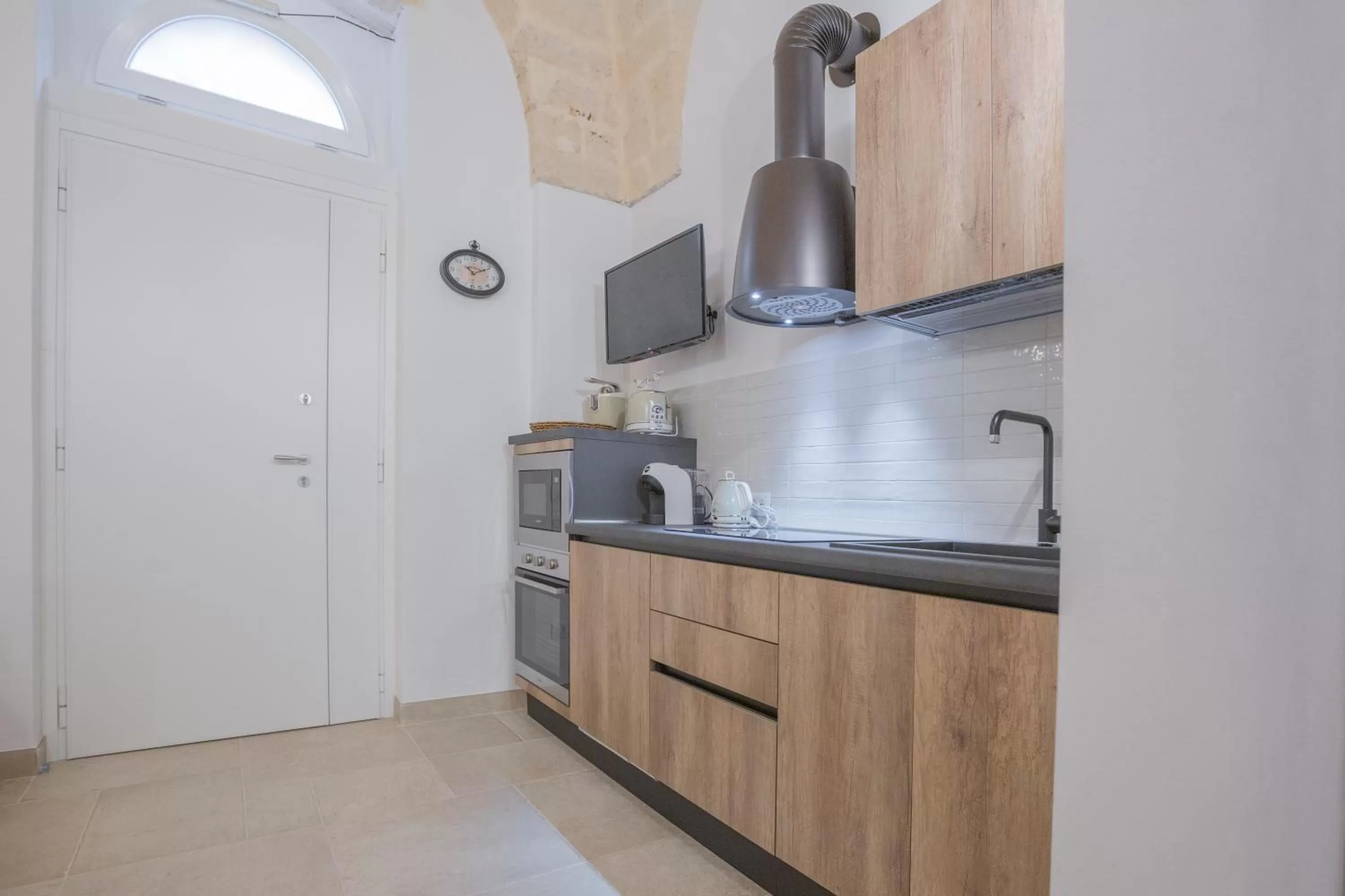 TV and multimedia in Filia Solis - Old Town SUITEs & SPA