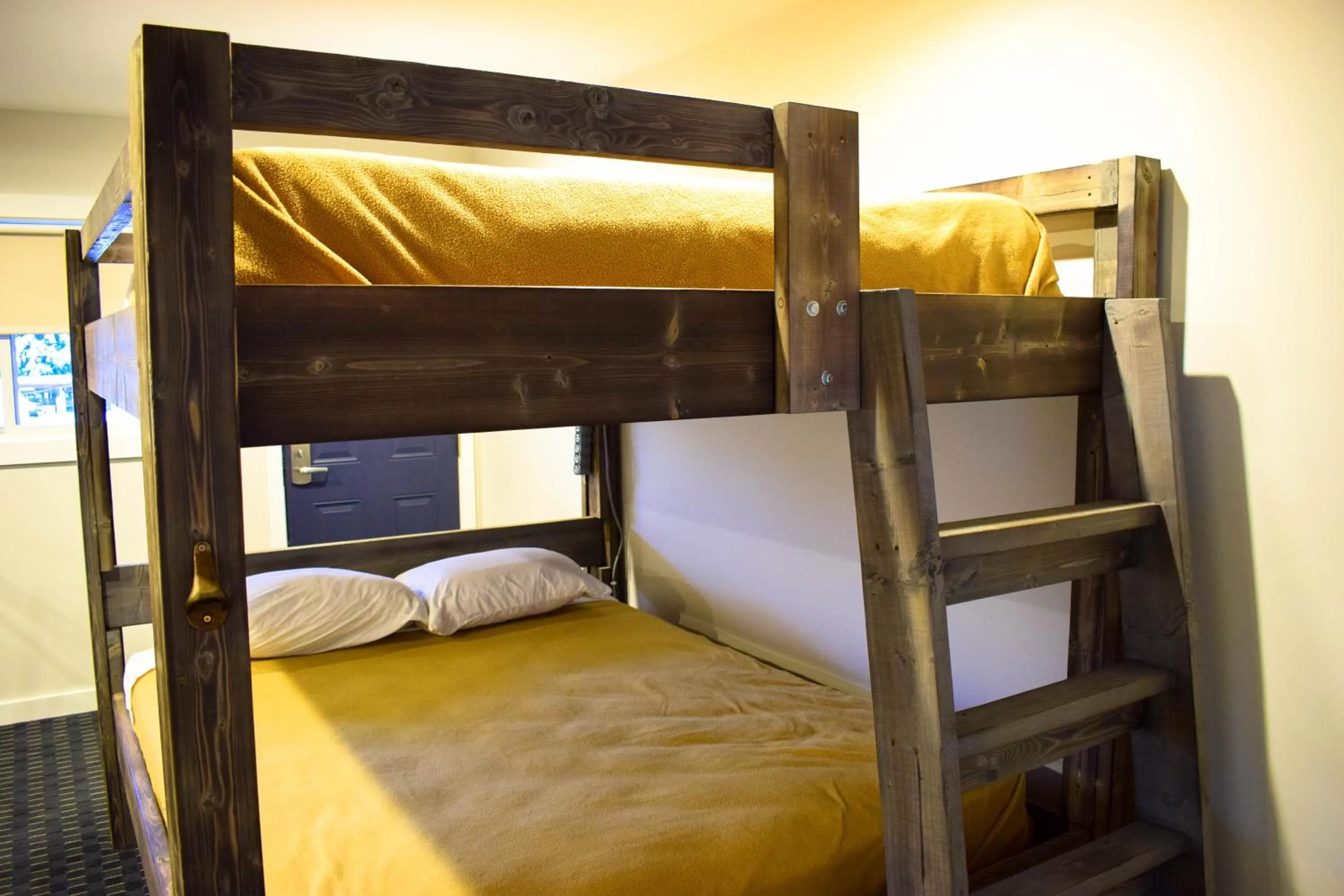 bunk bed in Peaks Lodge
