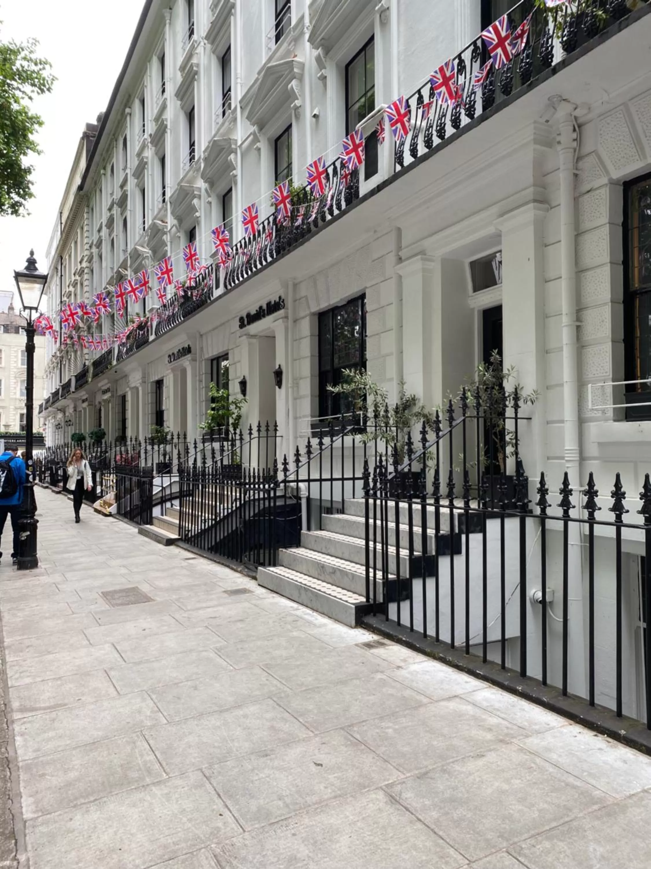 Property building in St. David's Hotels Paddington