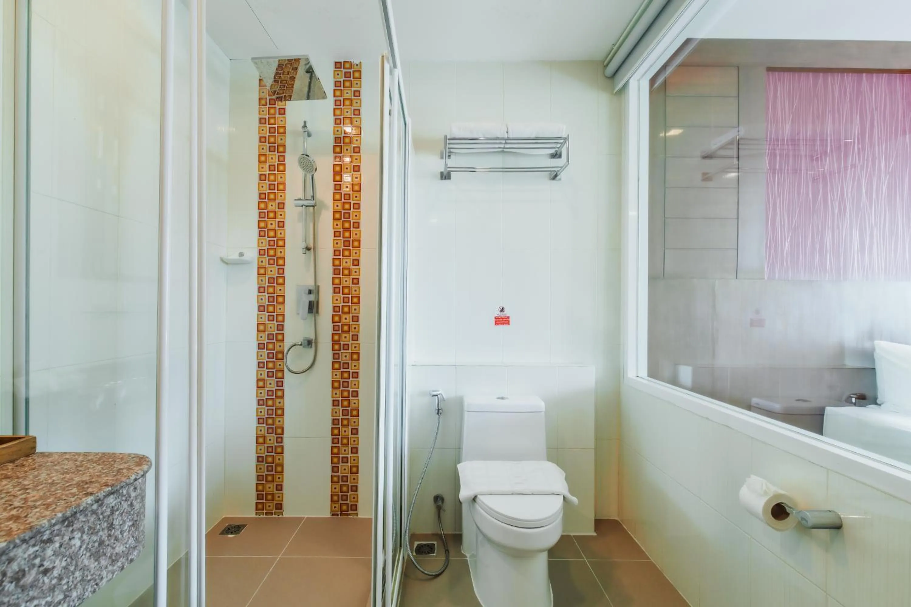 Shower in Elite Suites Patong