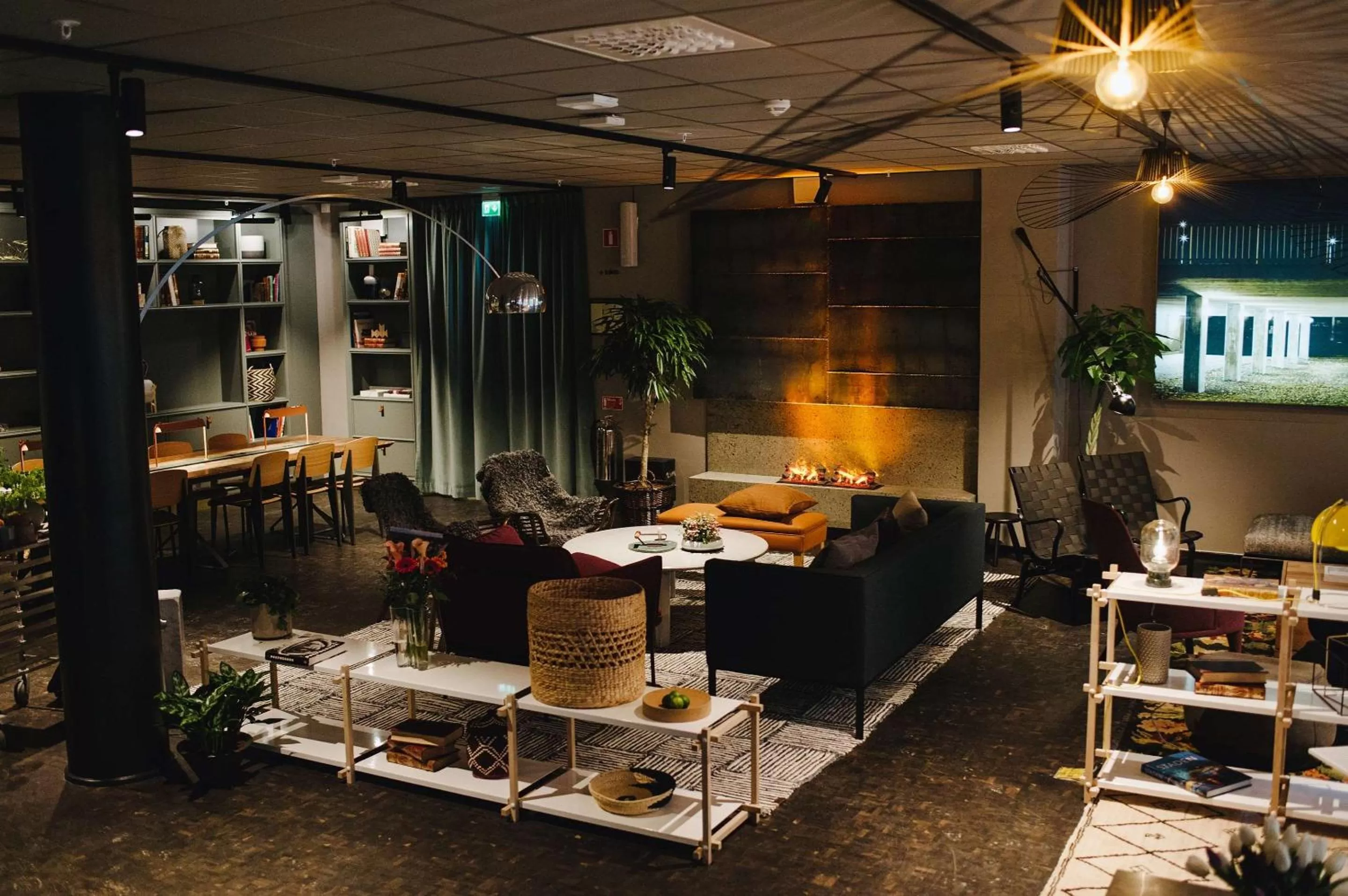 Lounge or bar in Best Western and hotel