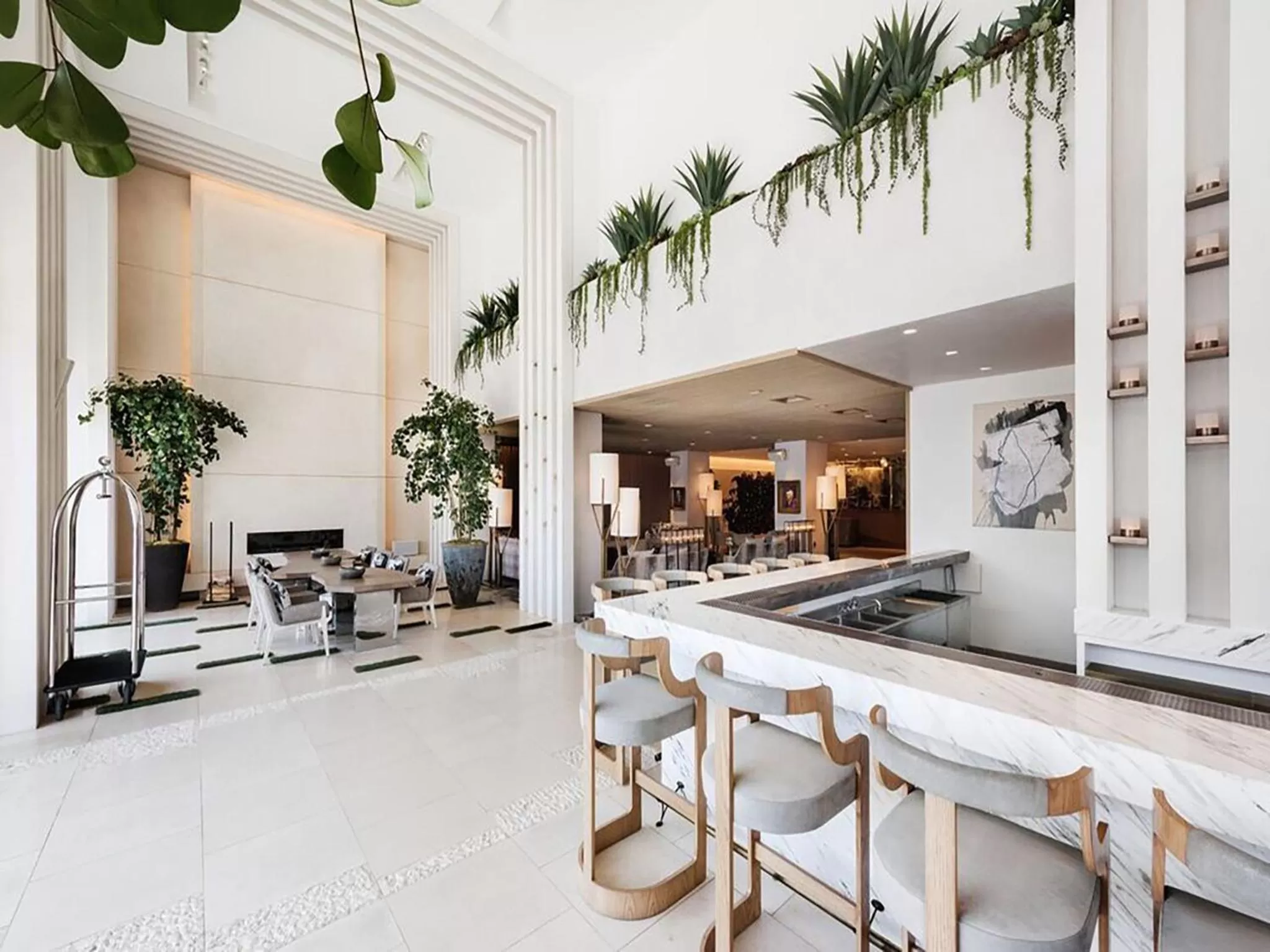 Restaurant/places to eat in Dream Hollywood, by Hyatt