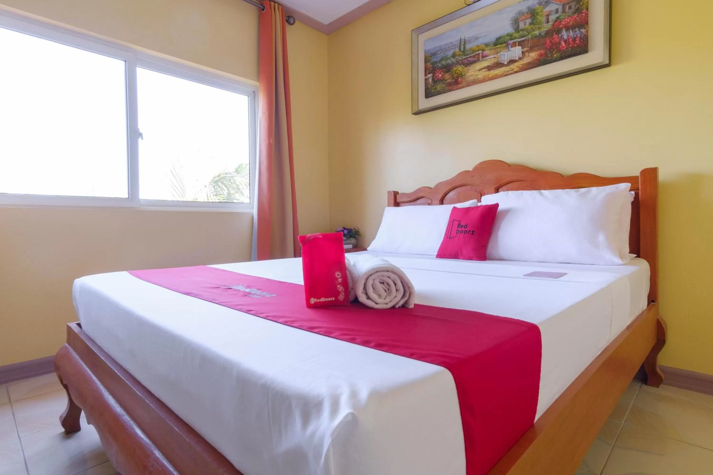 Bed in RedDoorz Plus @ Manalo Extension Palawan