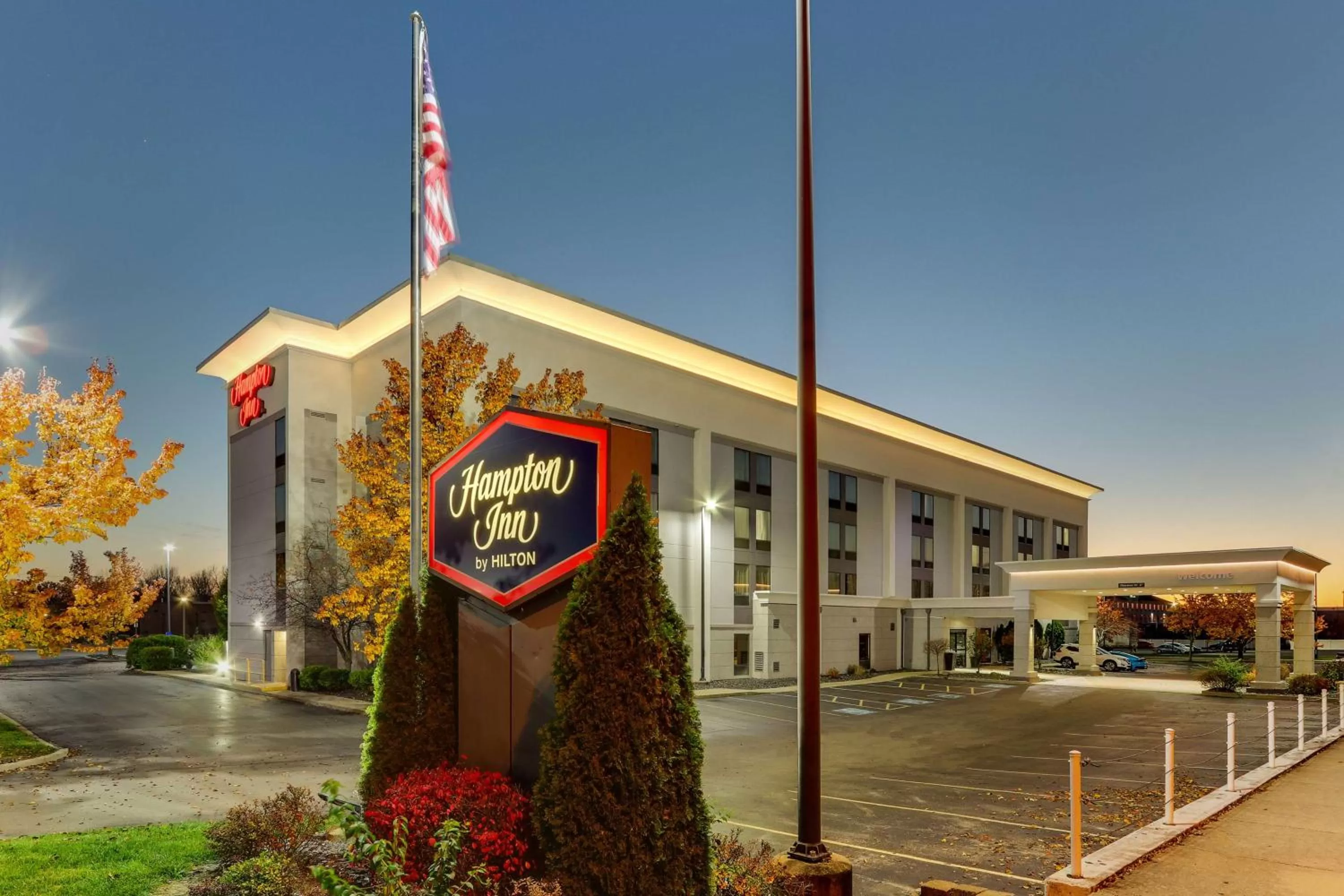 Property building in Hampton Inn Springfield