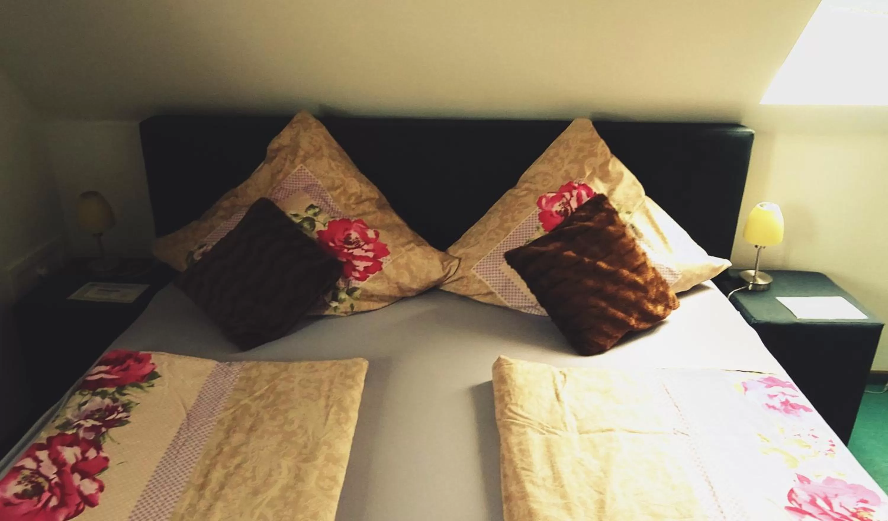 Bed in Alb Hotel Schalksburg