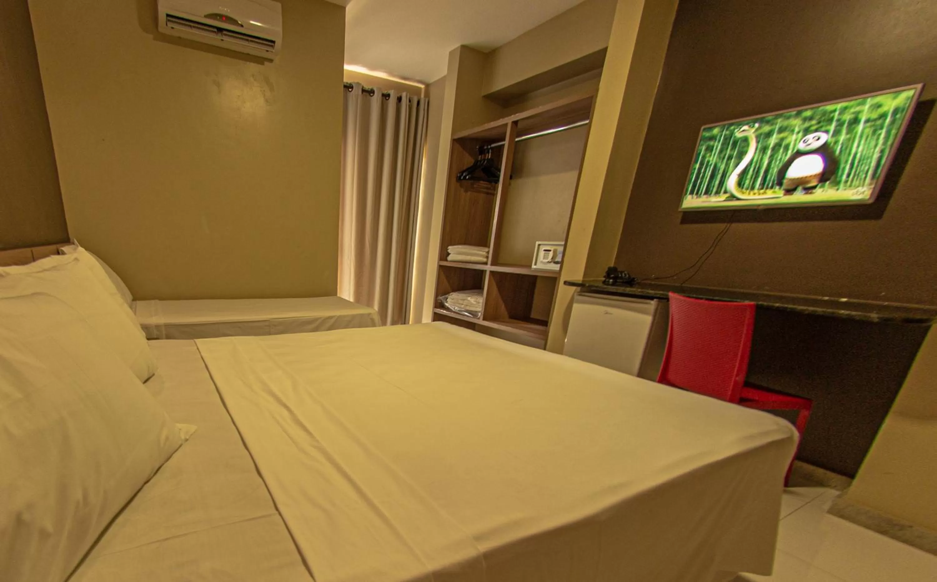 Photo of the whole room, Bed in Safira Praia Hotel