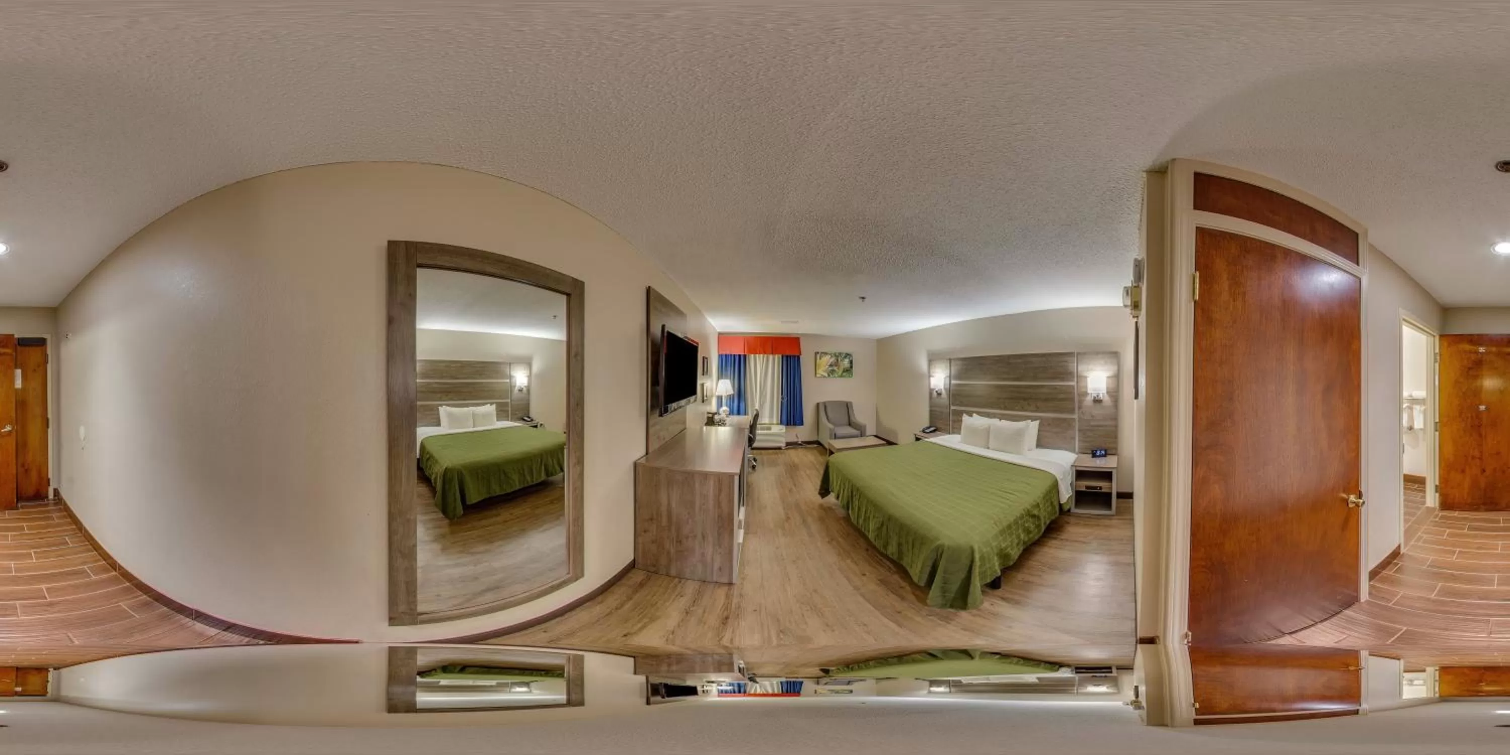 Bed in Hometown Inn Thomasville