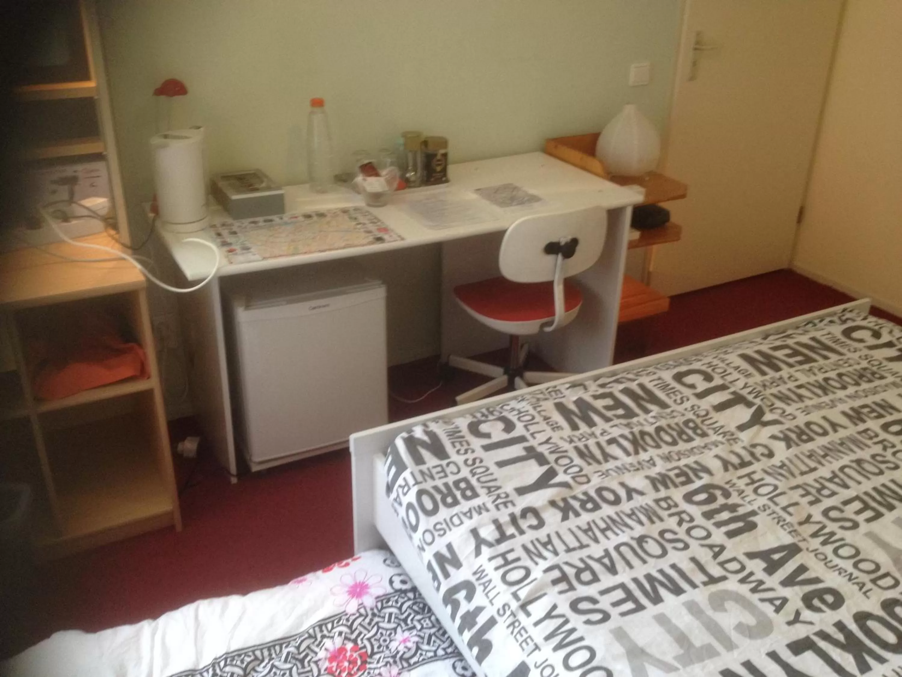 Bed in Wim's Place Schiphol Amsterdam Airport