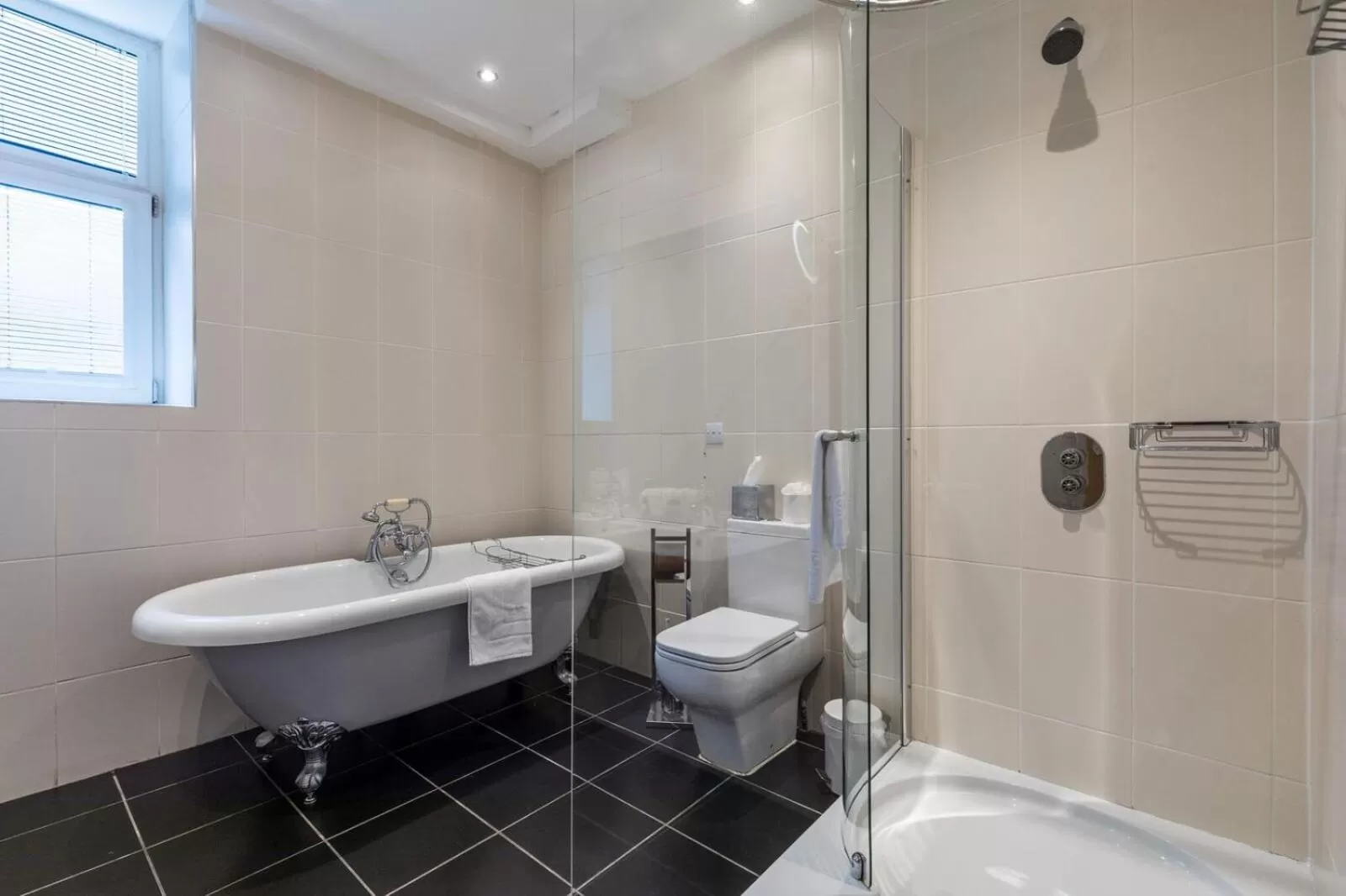 Shower in Atlantic Hotel Newquay