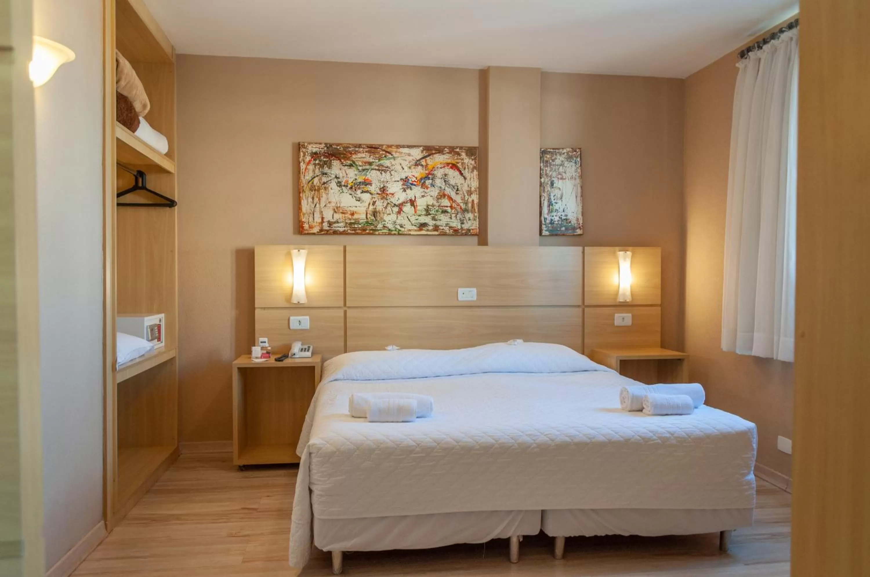 Bed in SJ Executive - San Juan Curitiba