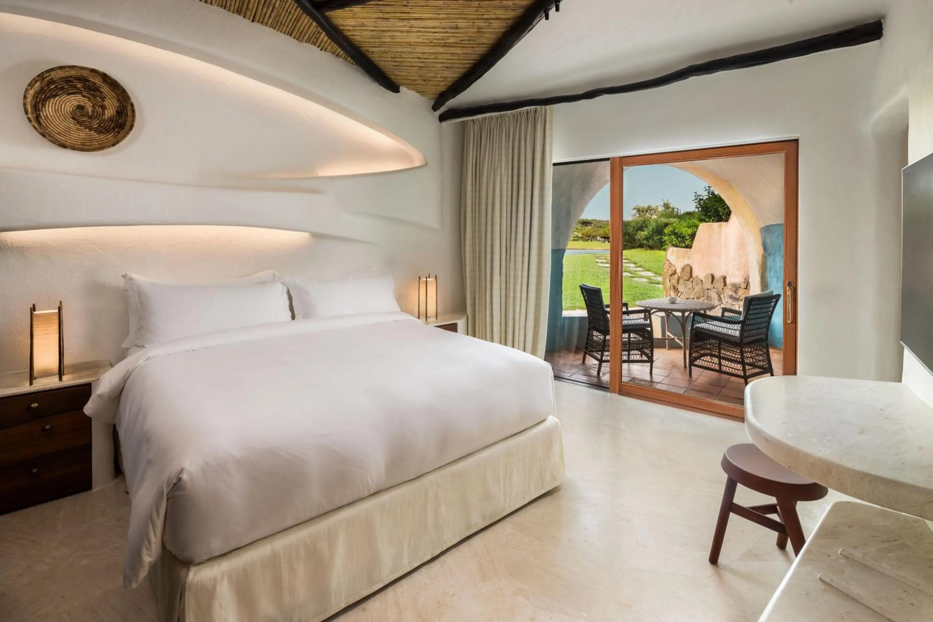 Bedroom, Bed in Hotel Cala di Volpe, a Luxury Collection Hotel, Costa Smeralda