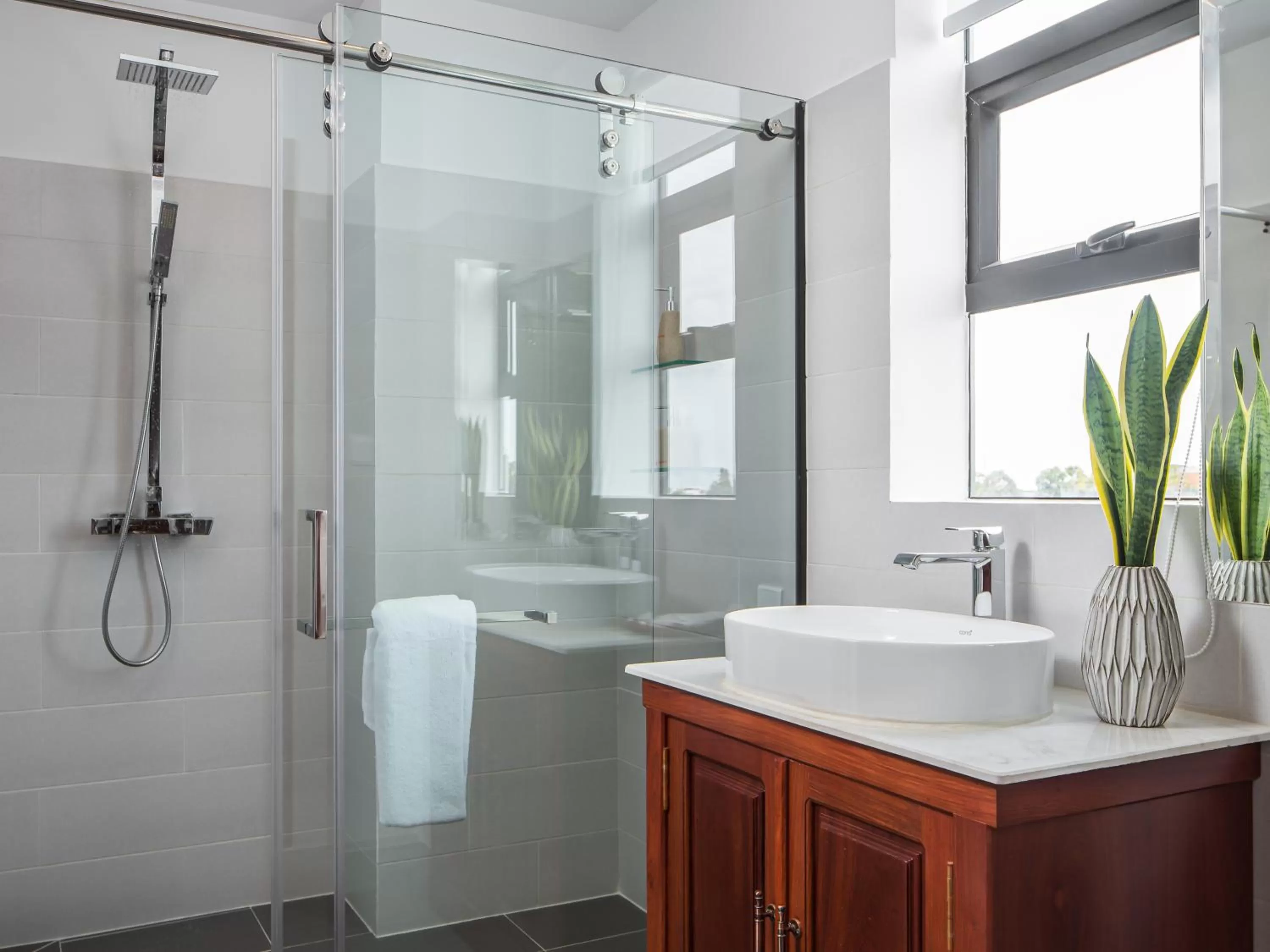 Bathroom in Homewood Hotel