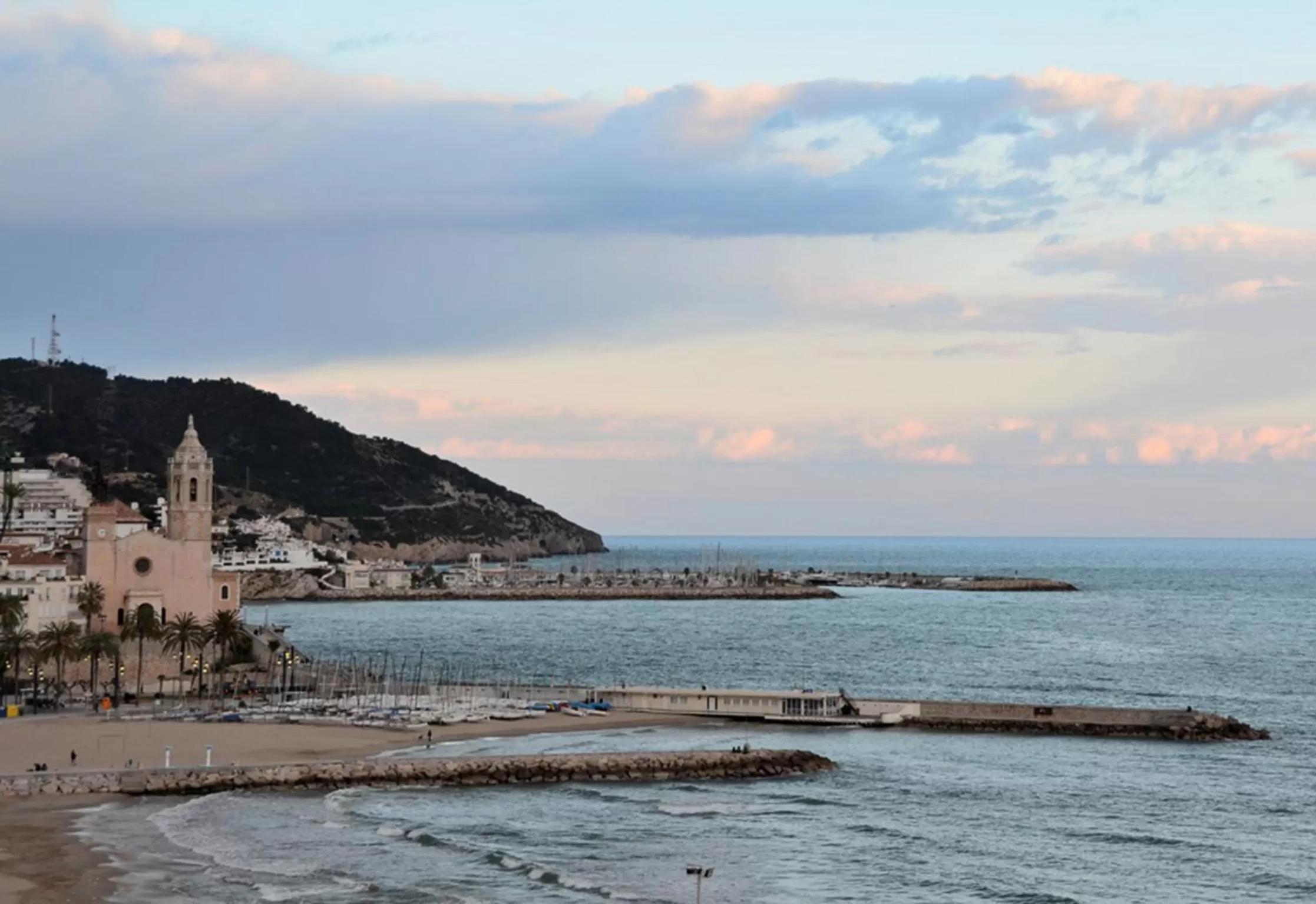 Area and facilities in Mediterraneo Sitges