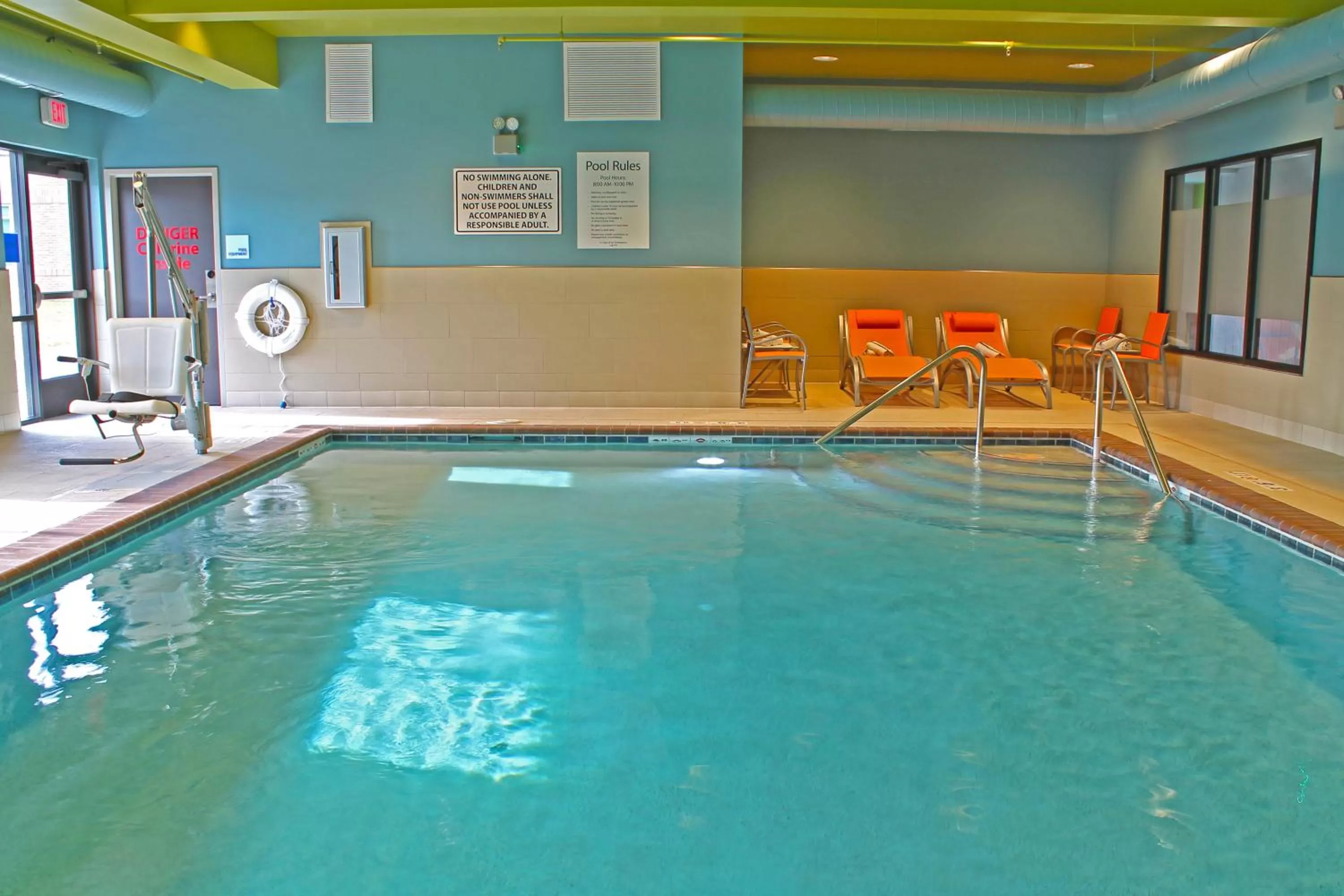 Swimming pool in Holiday Inn Express & Suites - St. Louis South - I-55 by IHG