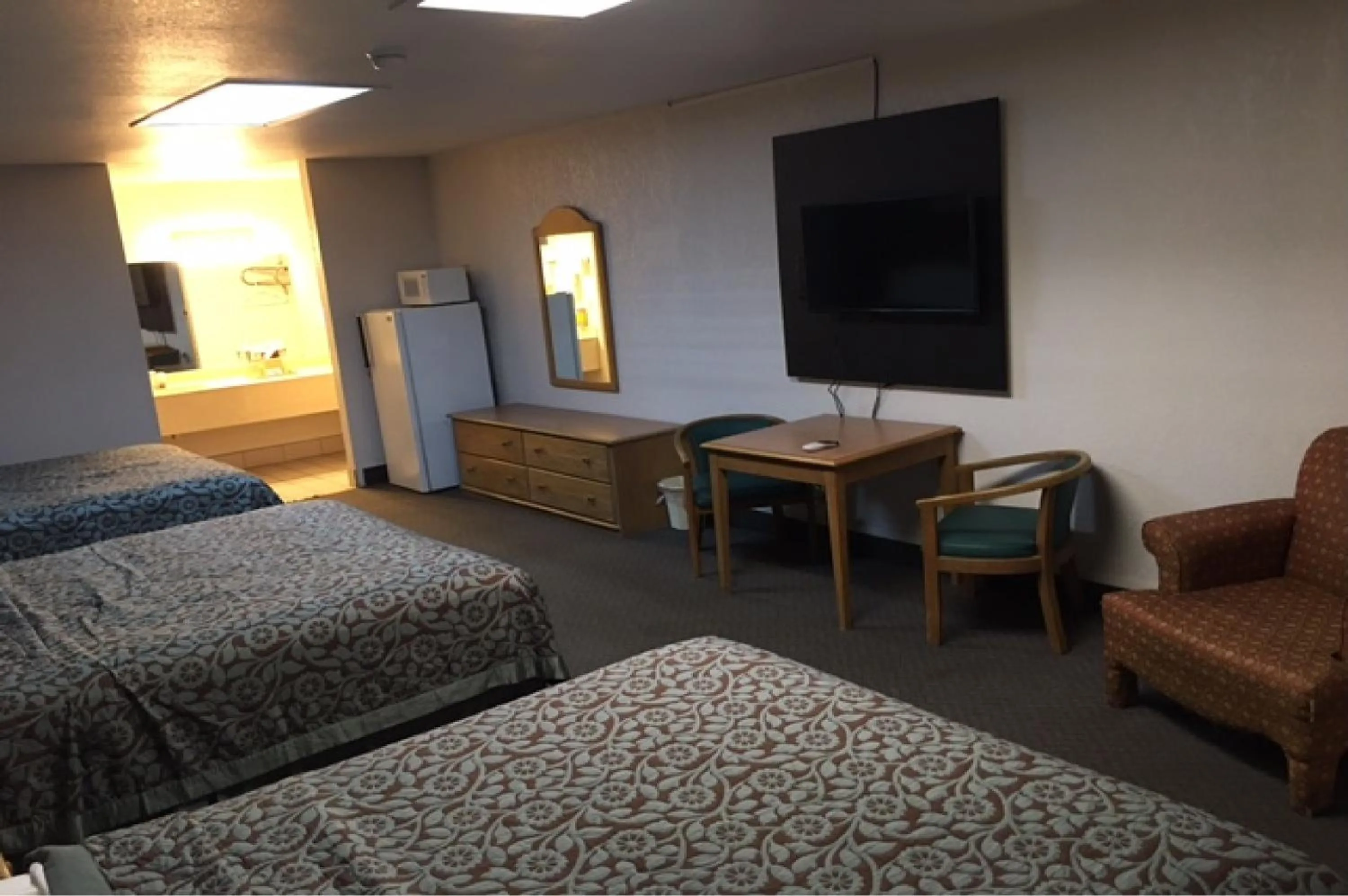 Bedroom, Bed in Hebbronville Executive Inn