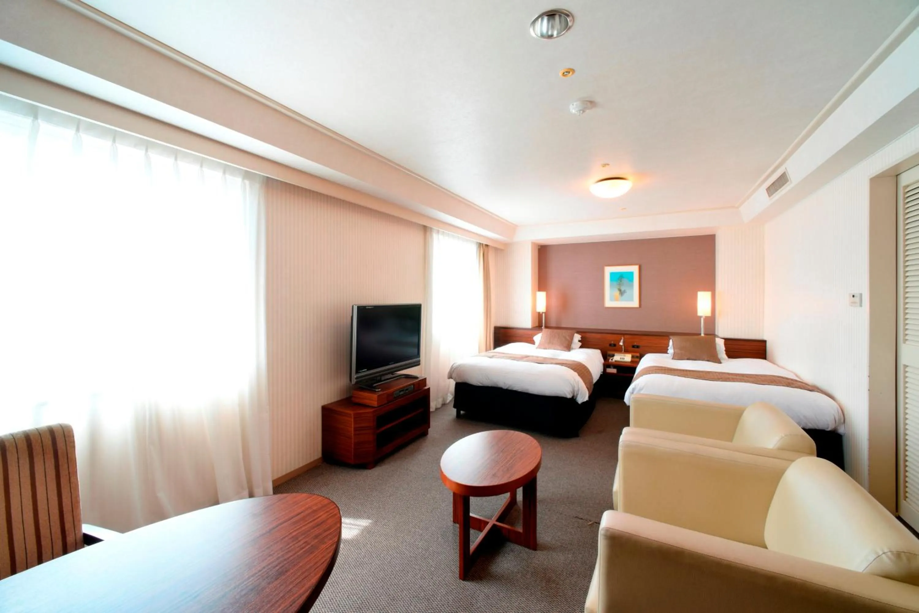 Photo of the whole room, Bed in Alpico Plaza Hotel