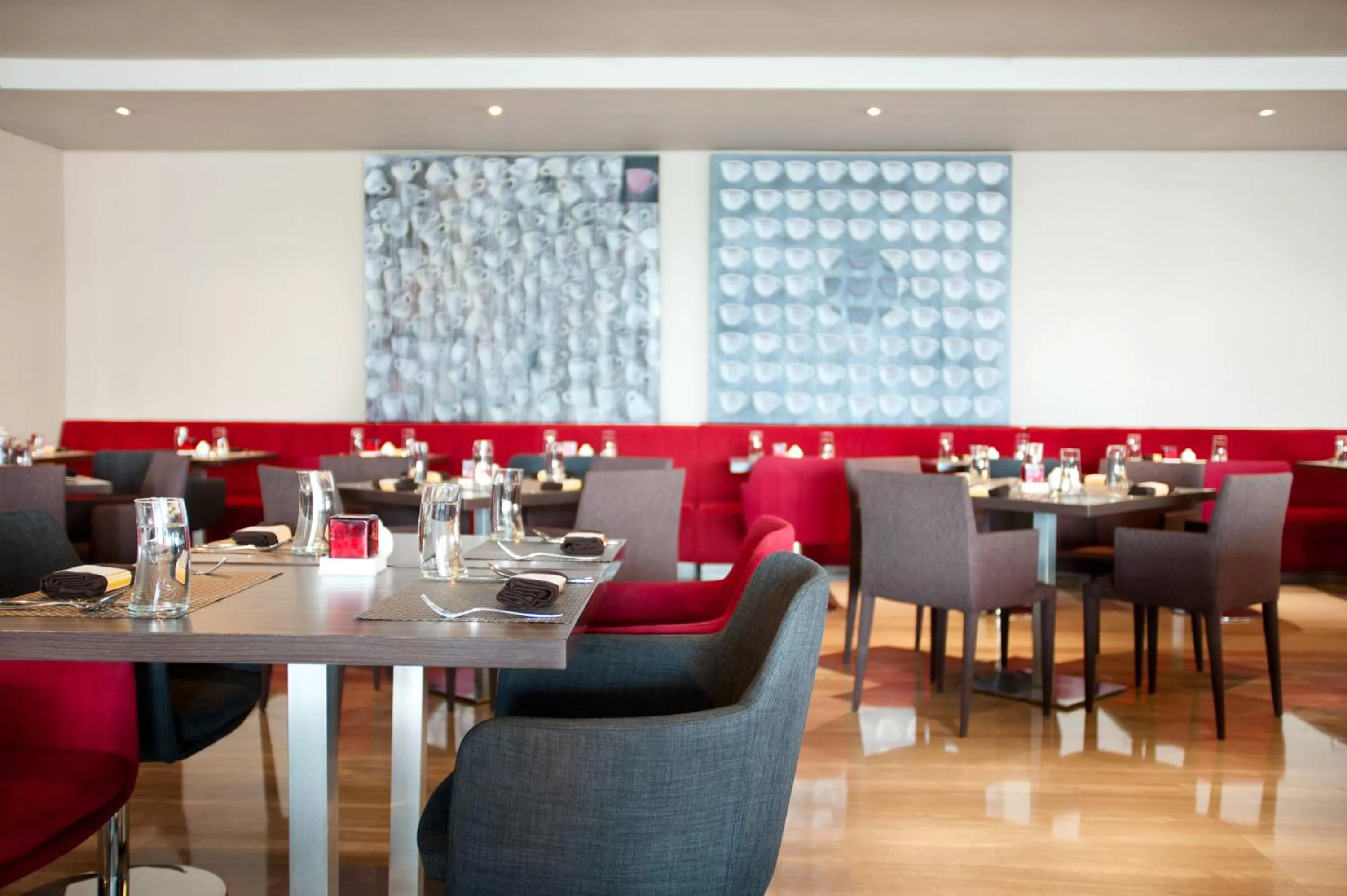 Restaurant/places to eat in Novotel Jakarta Gajah Mada