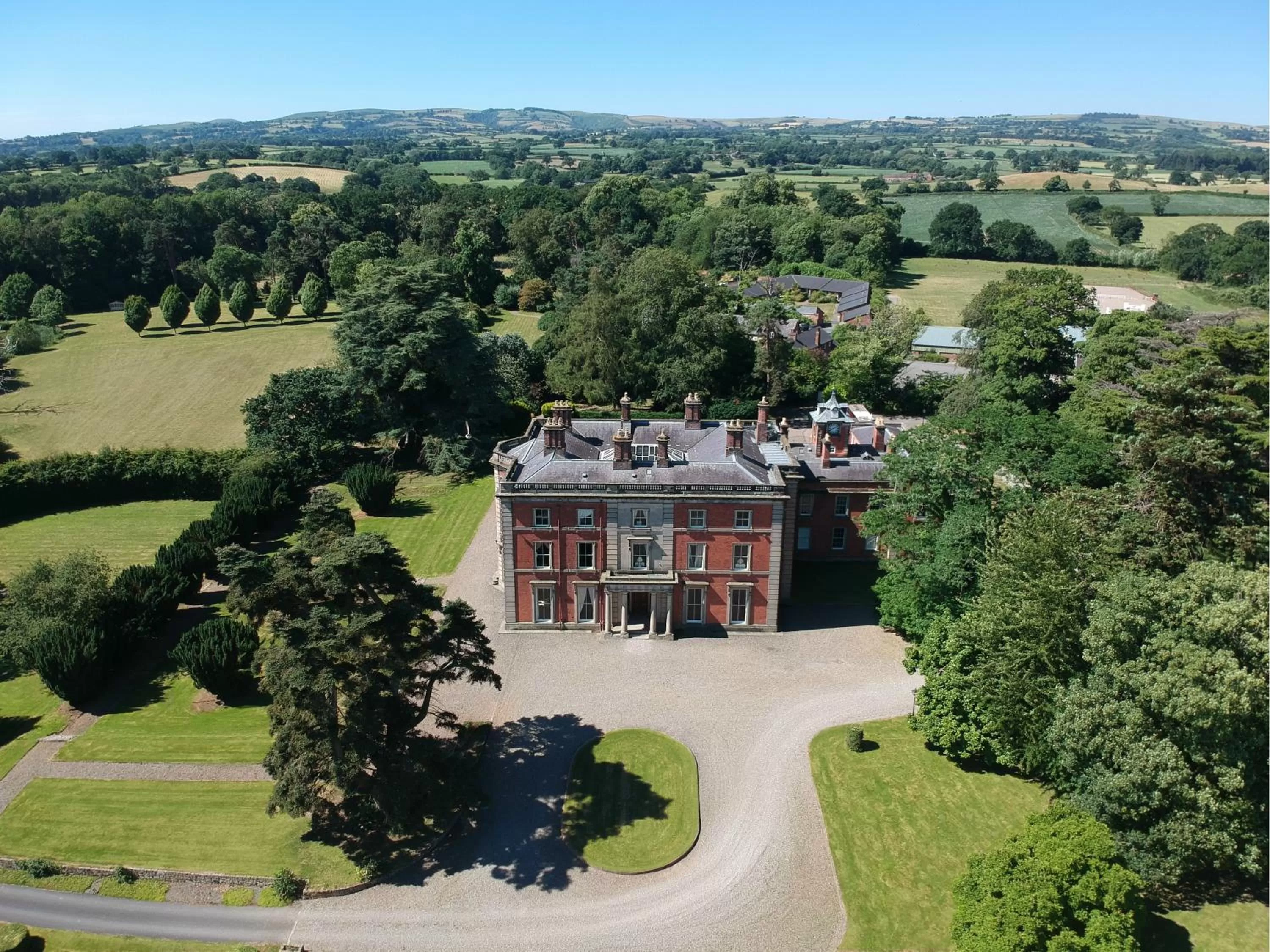Facade/entrance in Netley Hall
