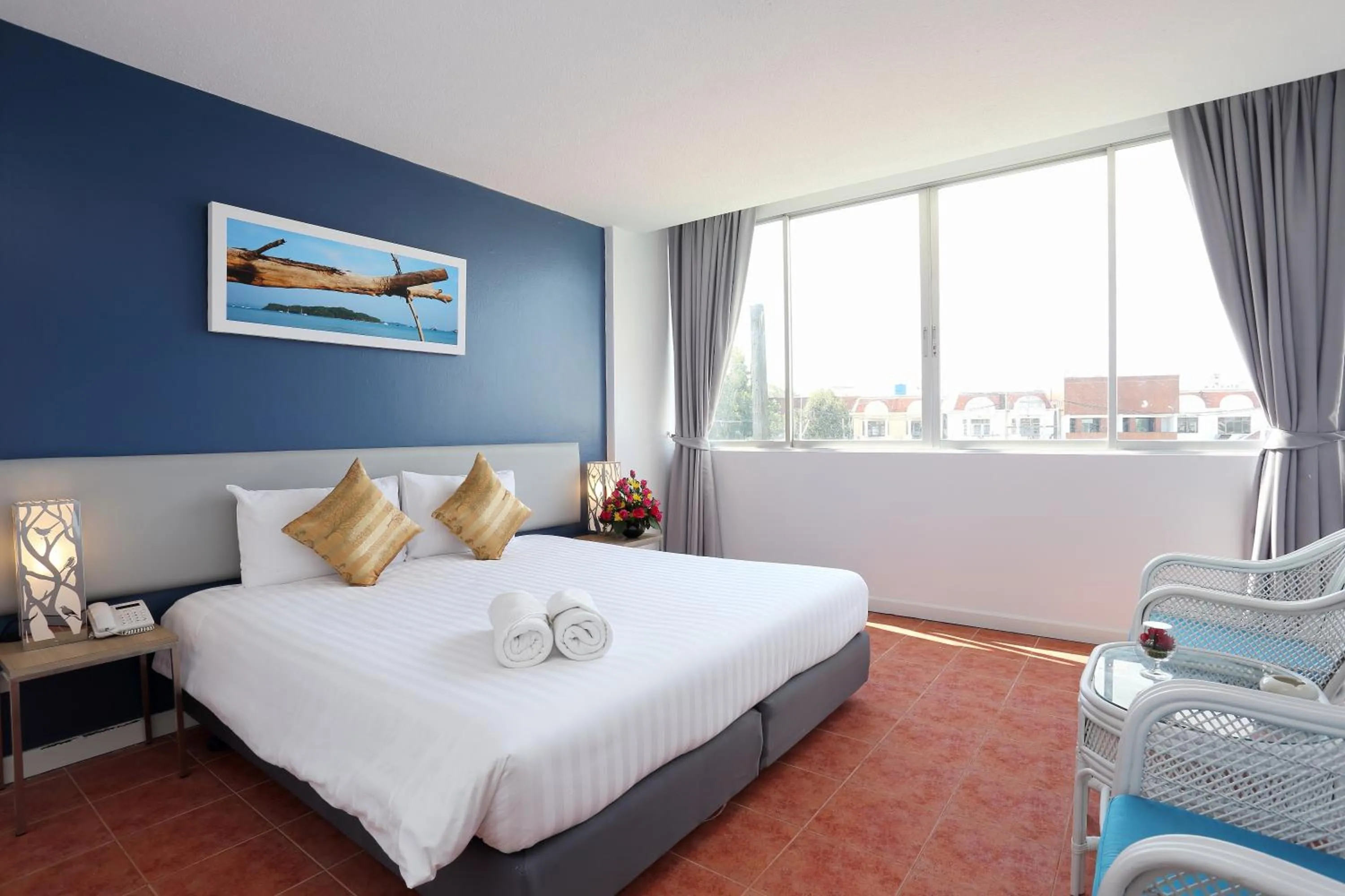 Bedroom, Bed in ON Hotel Phuket - SHA