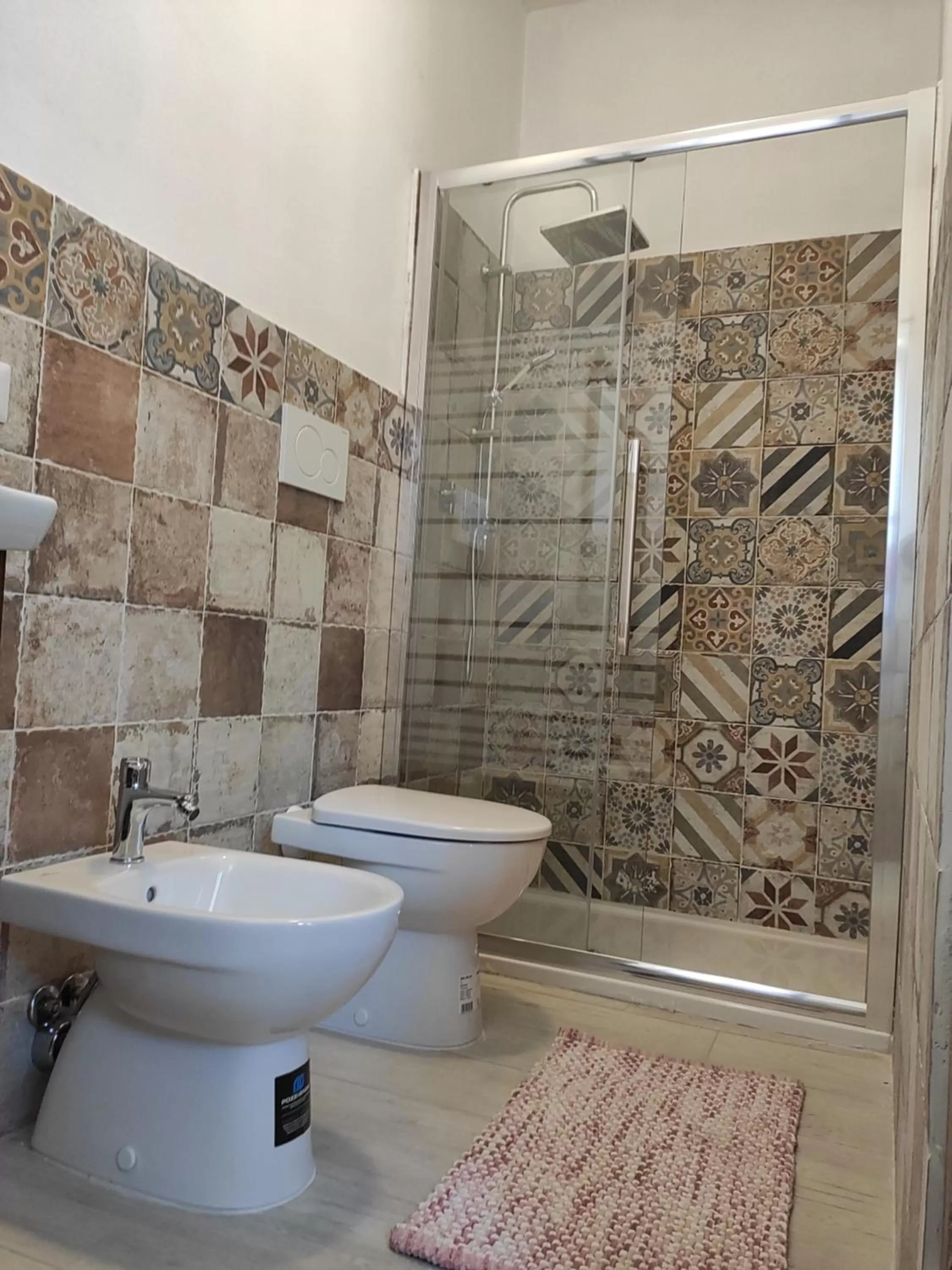 Shower in L'Ajaccio B&B