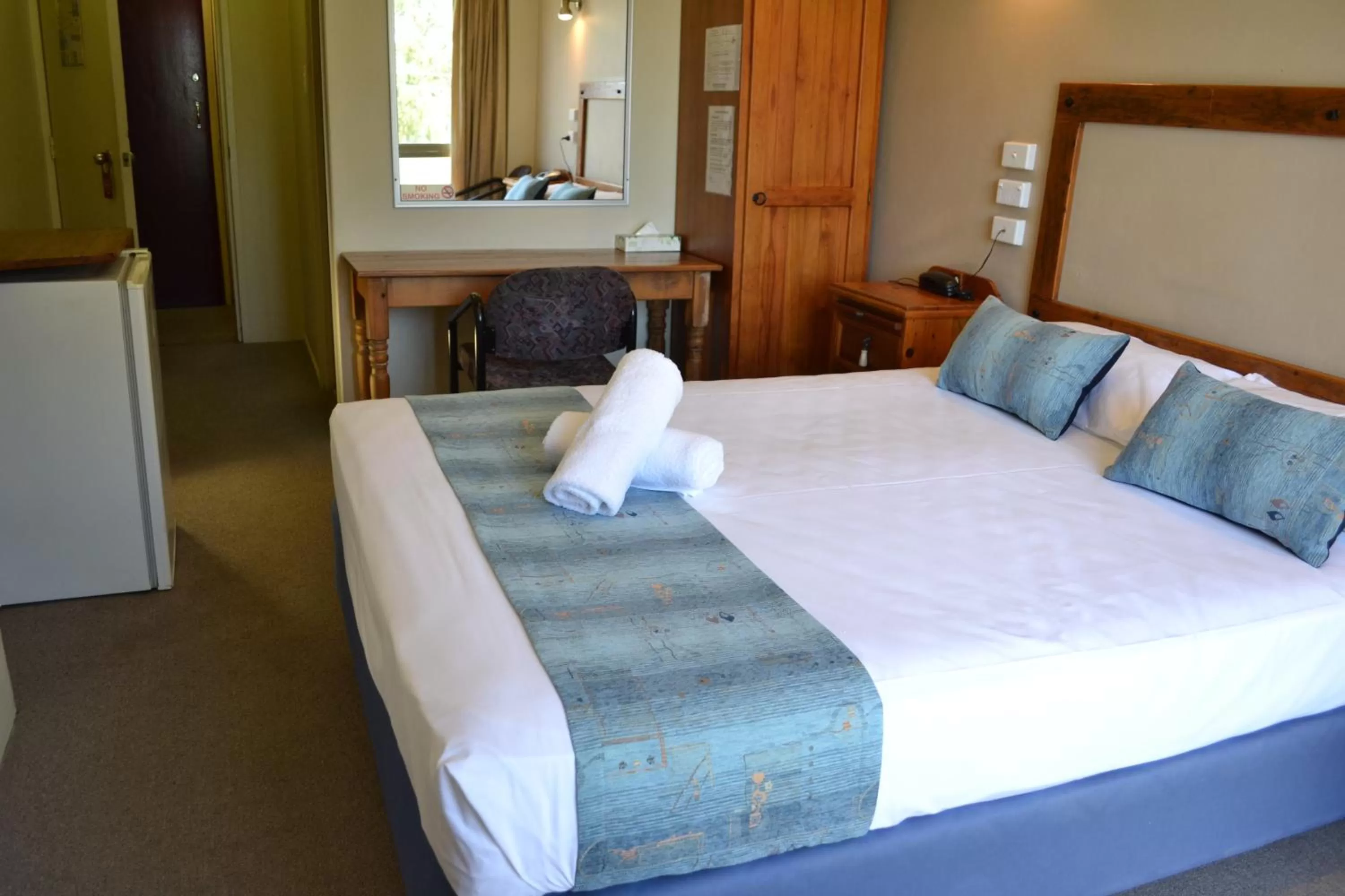 Decorative detail, Bed in Rockhampton Riverside Central Hotel Official