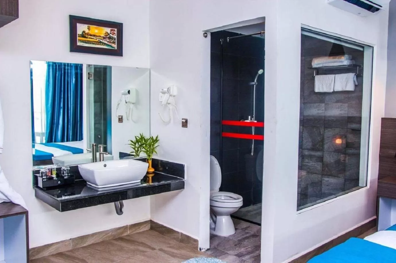 Bathroom in Good Time Boutique Hotel