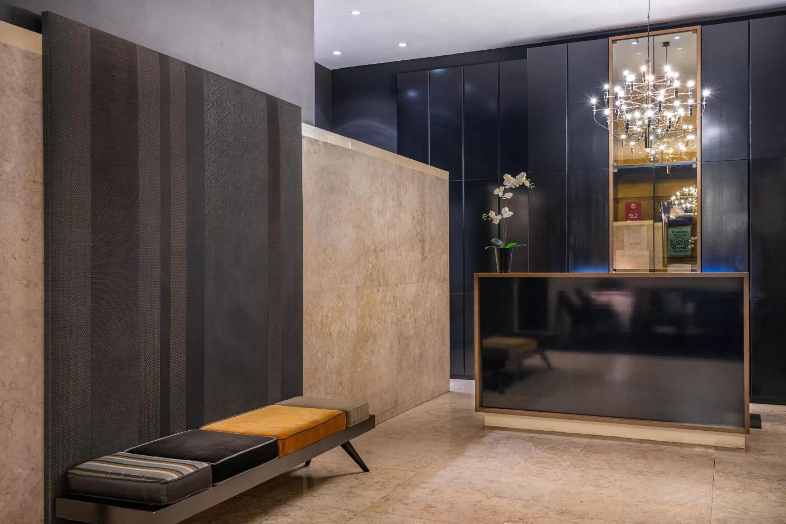 Lobby or reception in Hotel do Chiado