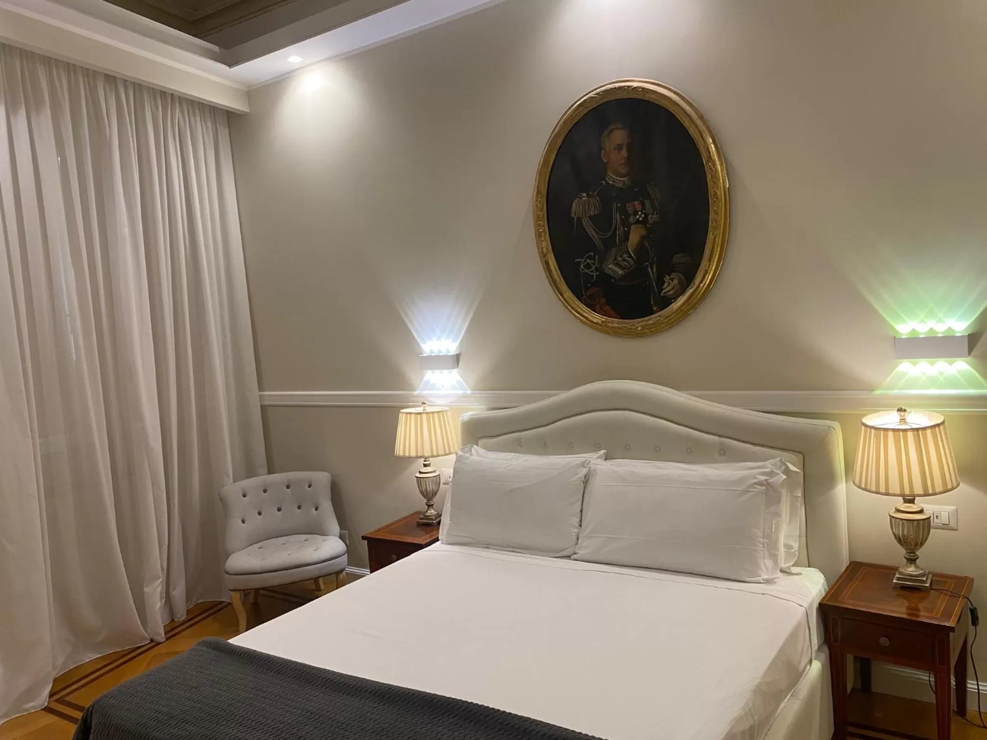 Bed in La Residenza del Sole al Pantheon