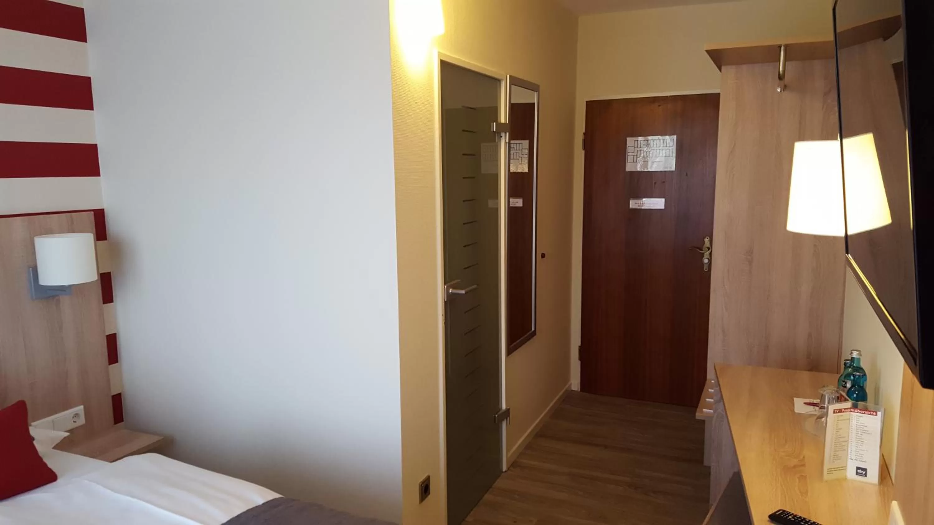 Bedroom, Bed in Hotel Deichgraf