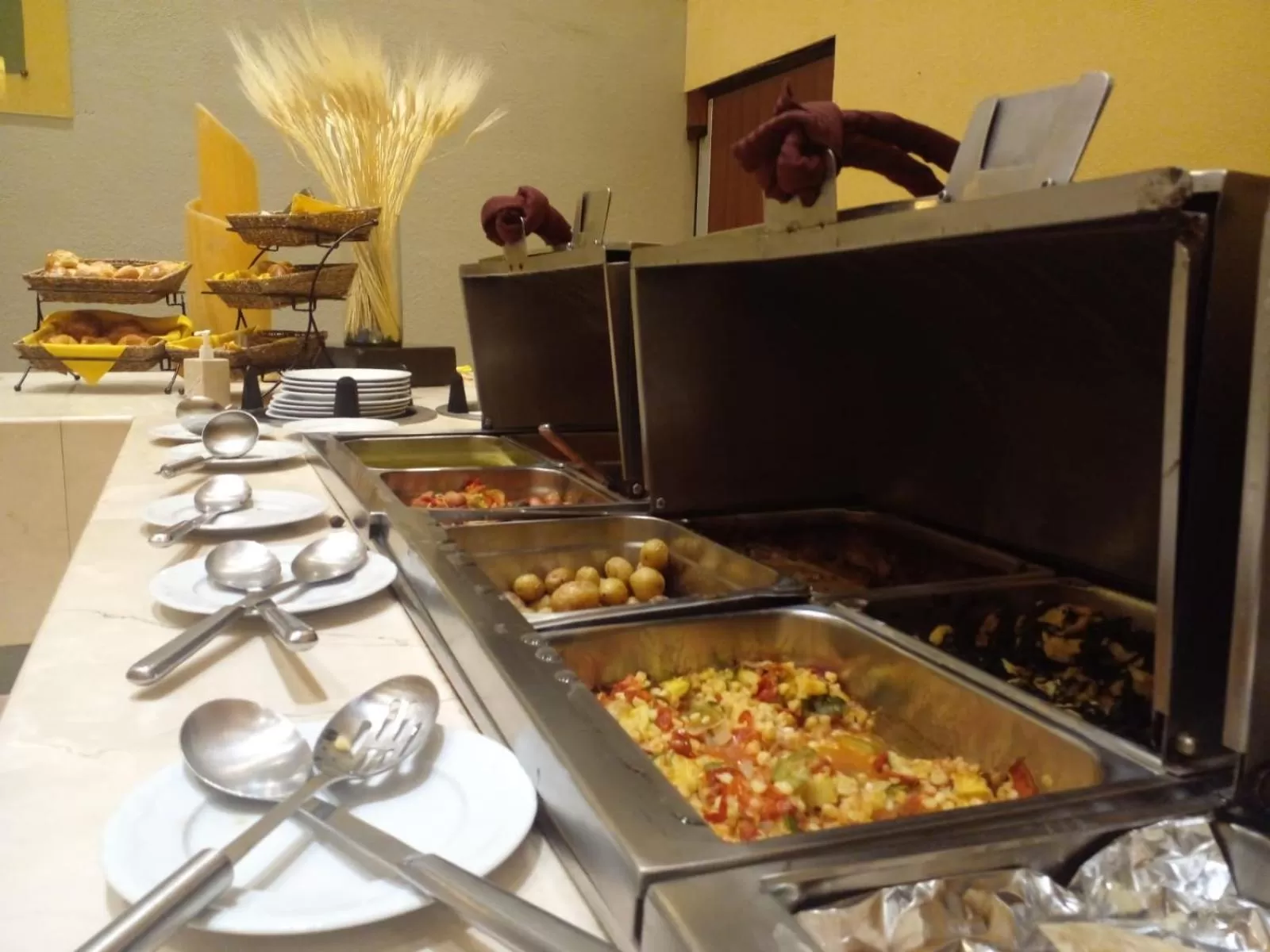 Restaurant/places to eat in Holiday Inn Puebla Finsa by IHG