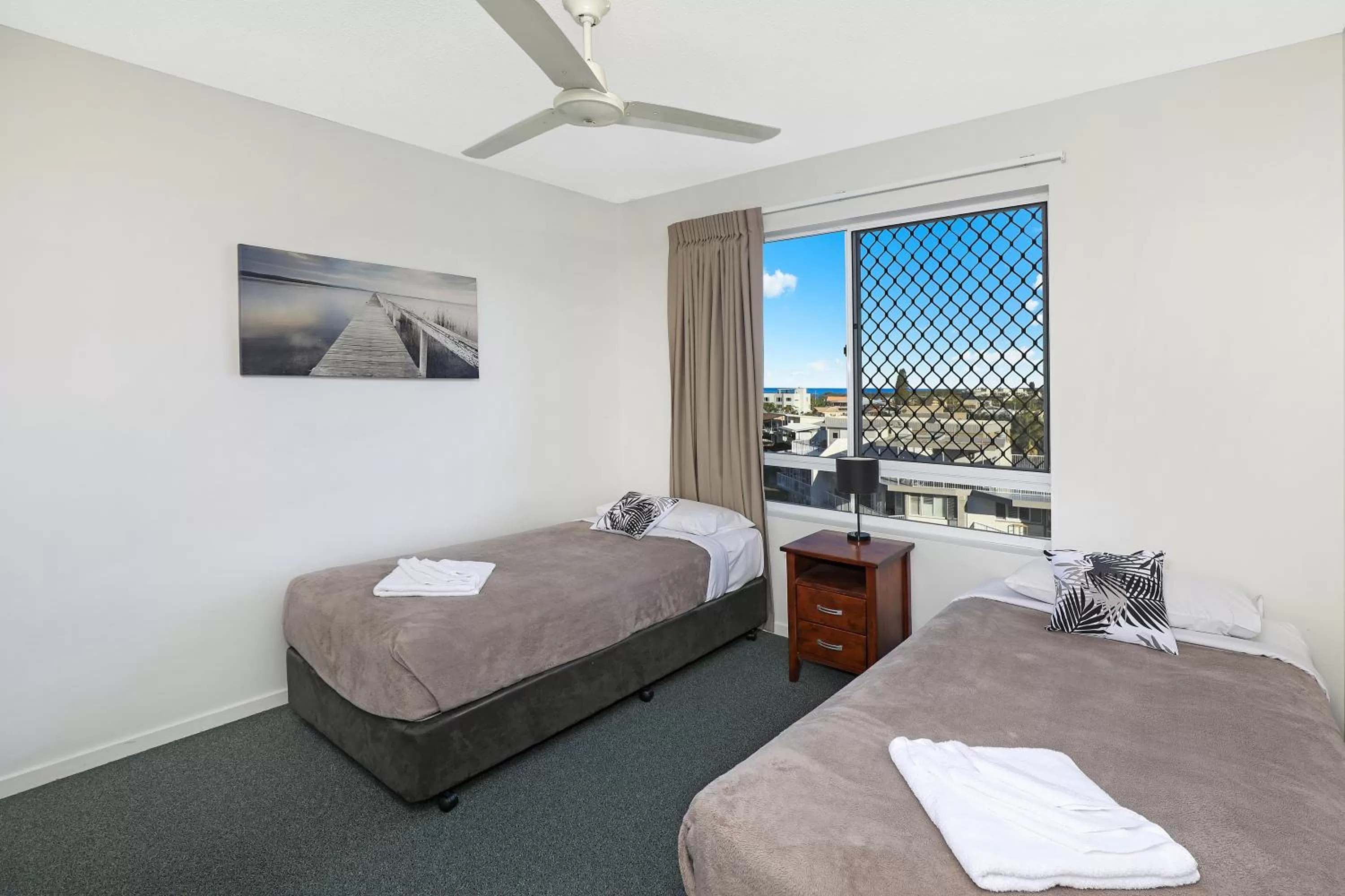 Bedroom, Bed in Beachside Resort Kawana Waters