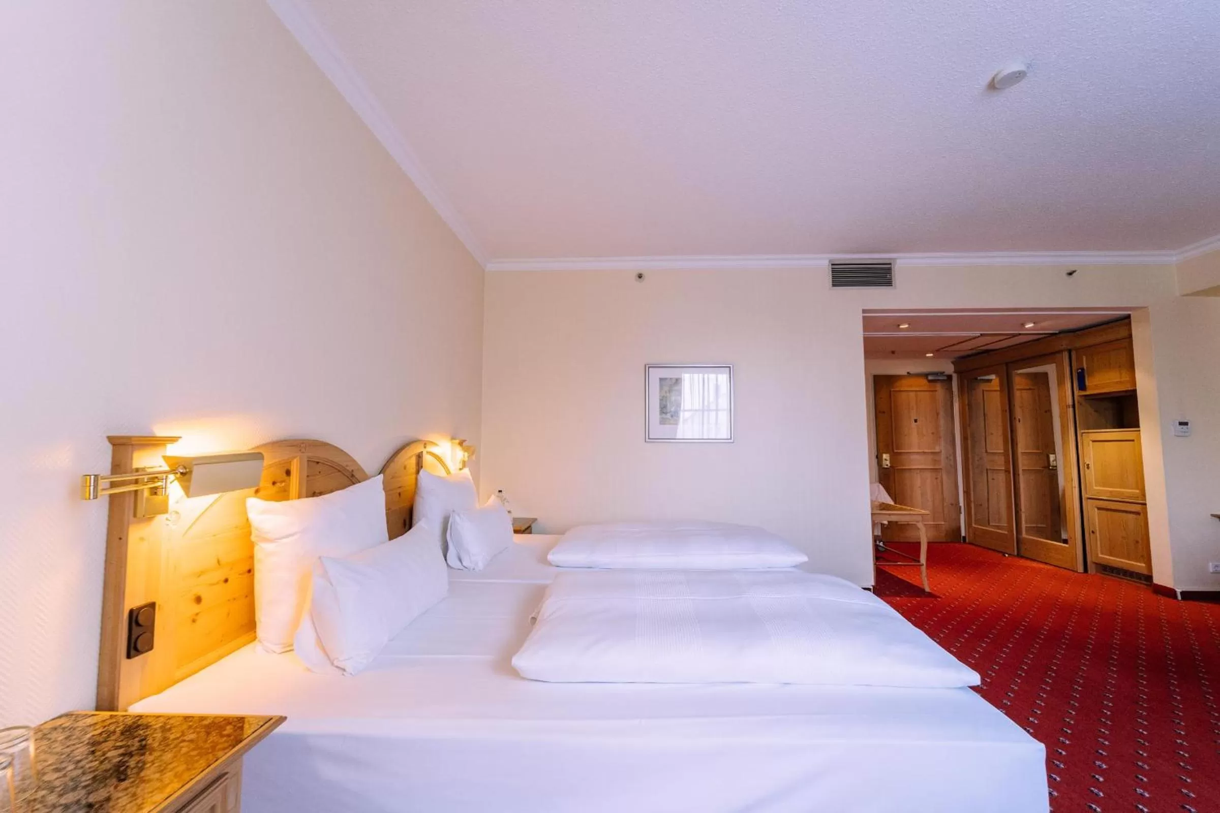 Photo of the whole room, Bed in Atomis Hotel Munich Airport by Mercure