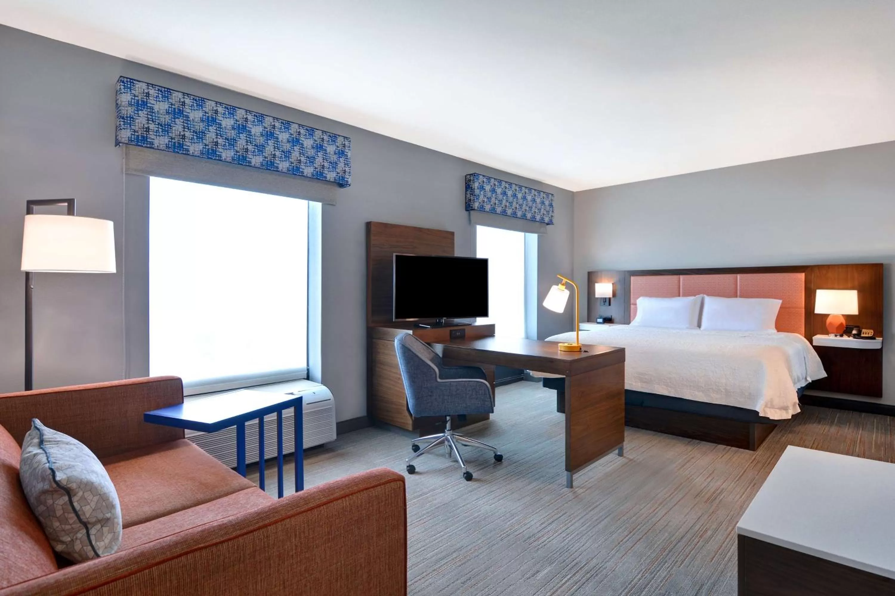 Bedroom, Bed in Hampton Inn & Suites Clearwater St Petersburg Ulmerton Road FL