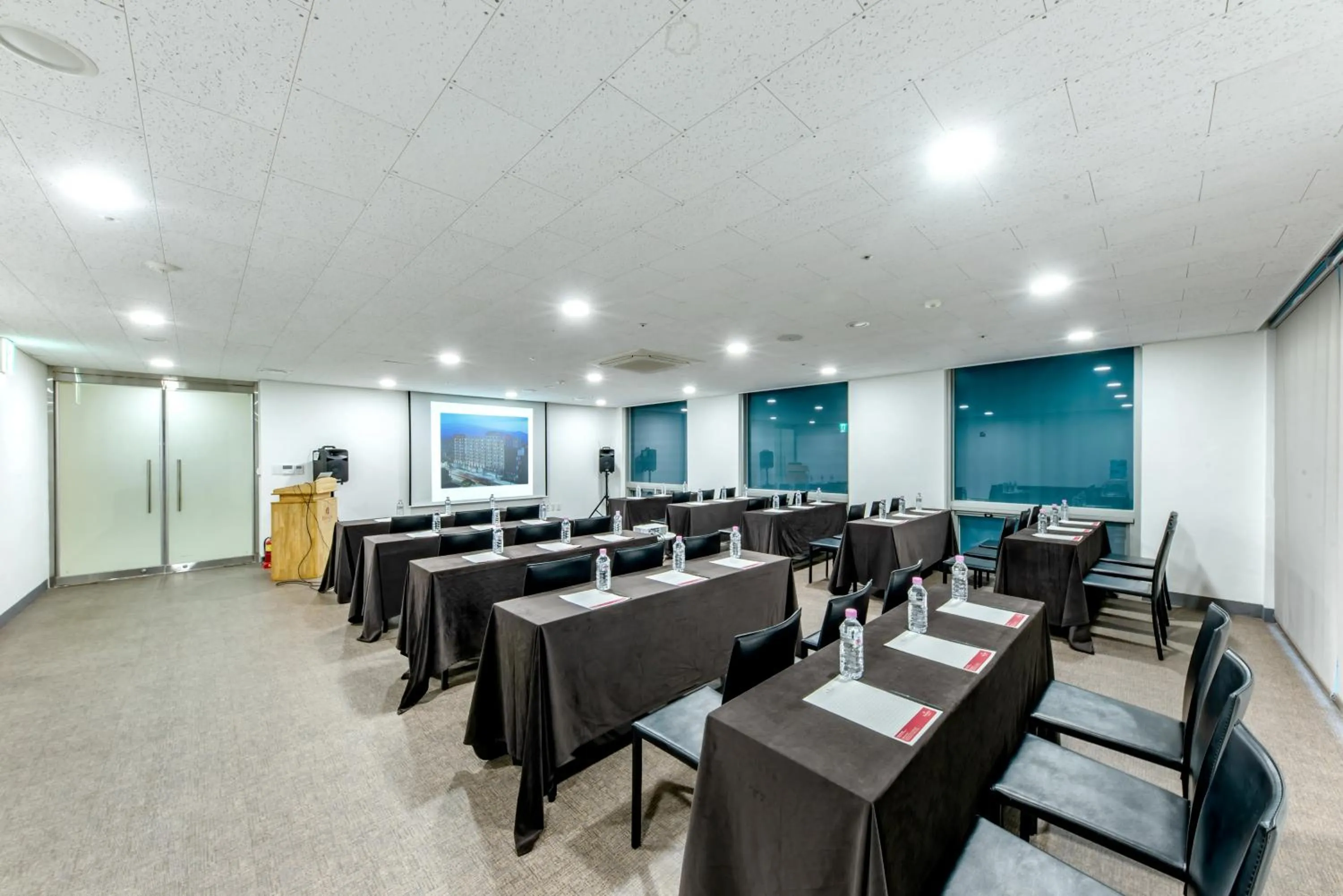 Ramada by Wyndham Jeju City Hall